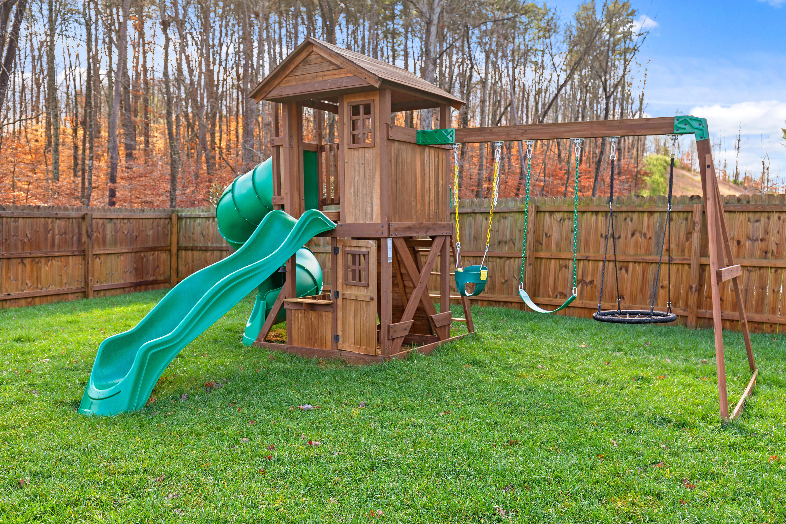 558 Deer Valley Drive