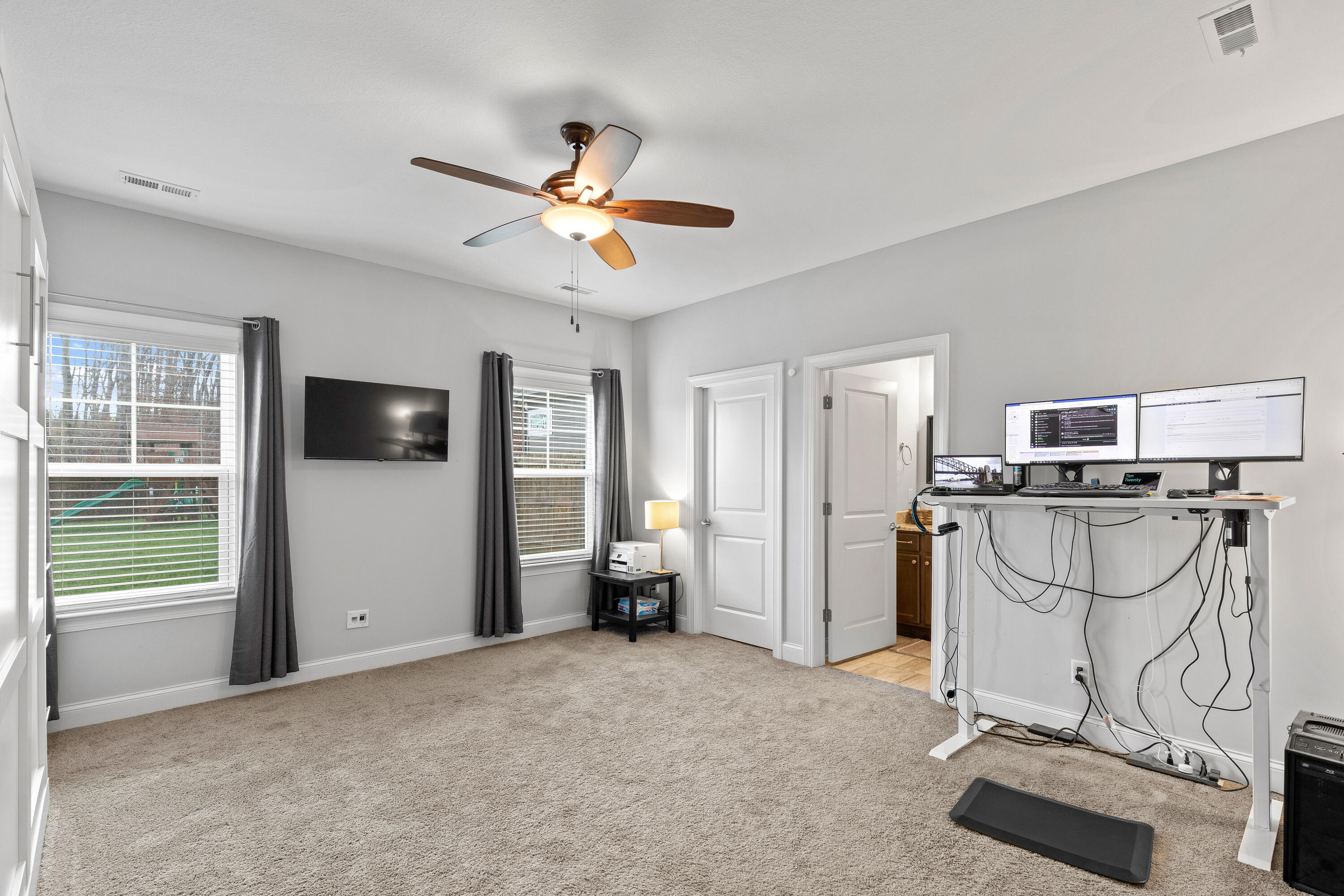 558 Deer Valley Drive