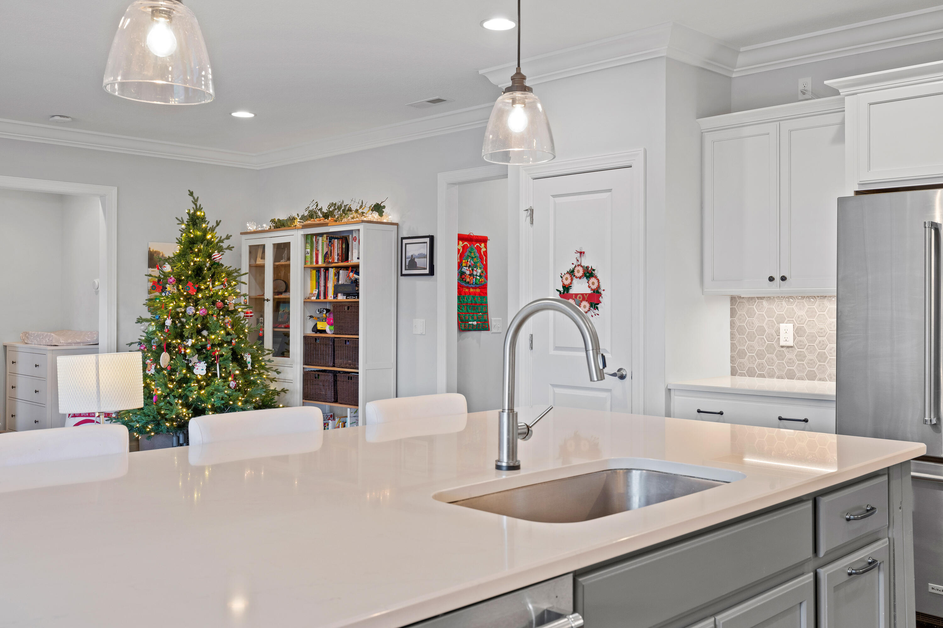 558 Deer Valley Drive