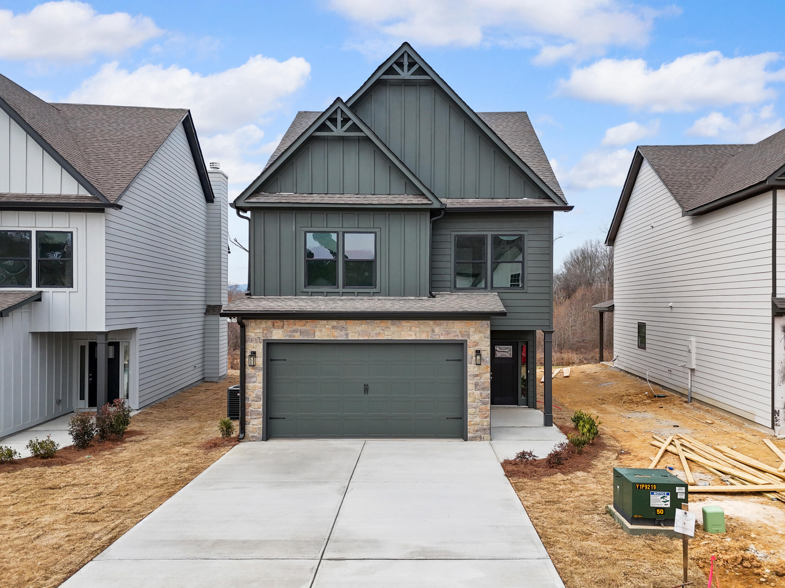 6674 Dharma Loop, 70