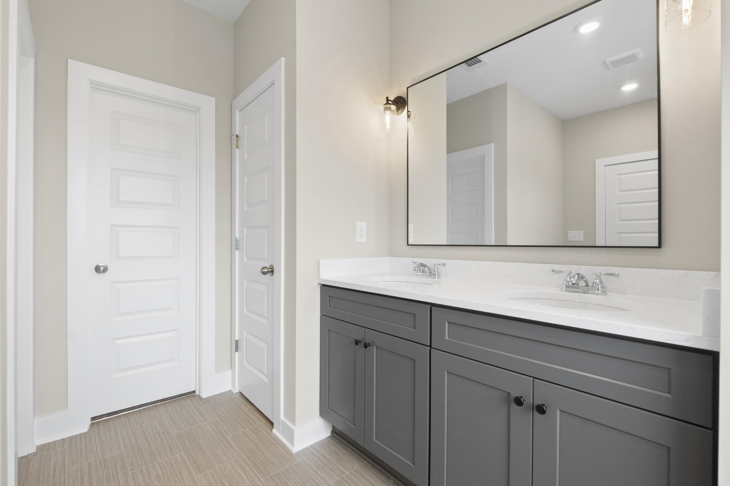 6674 Dharma Loop, 70