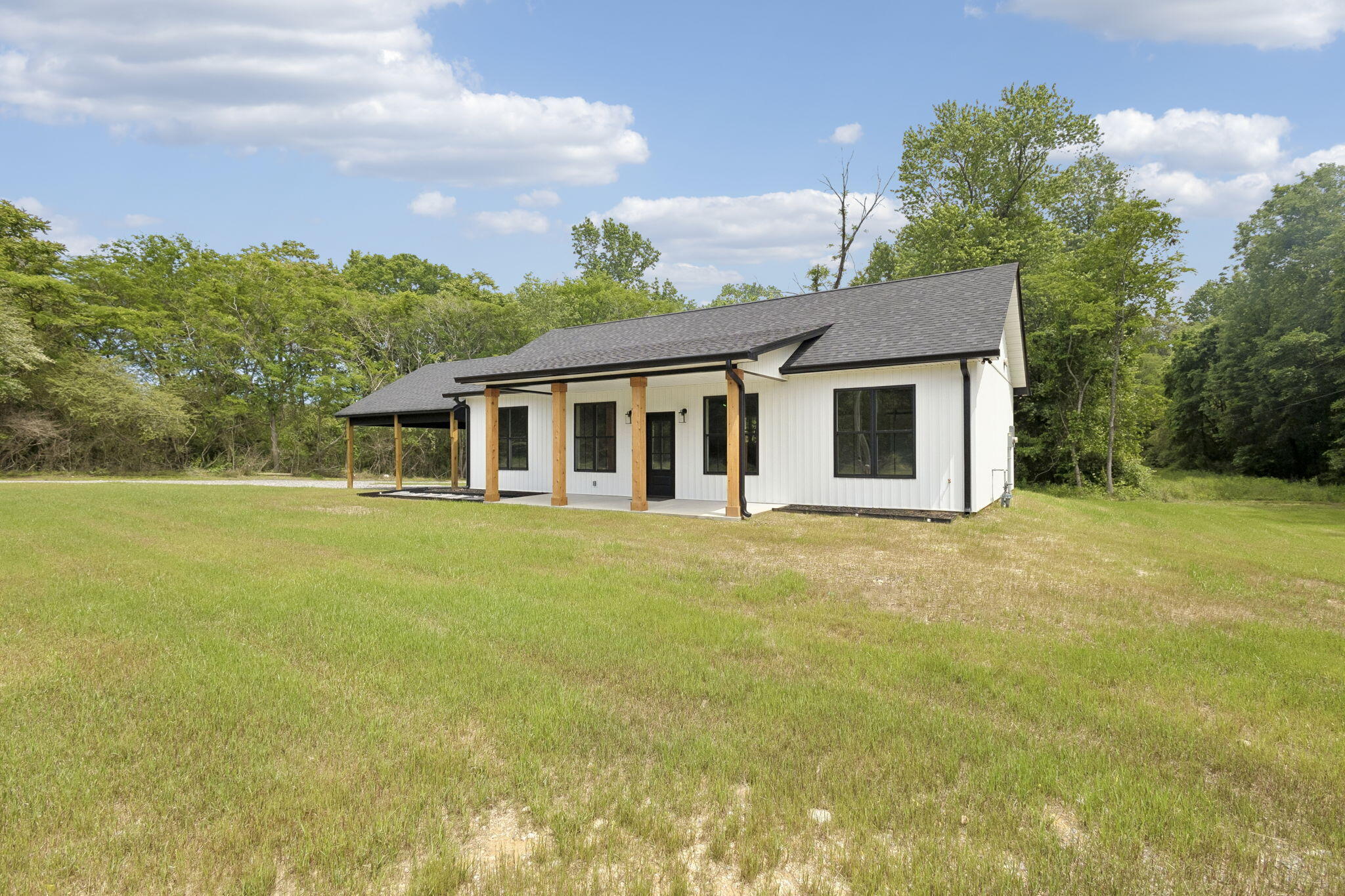 208 Old State Hwy 28