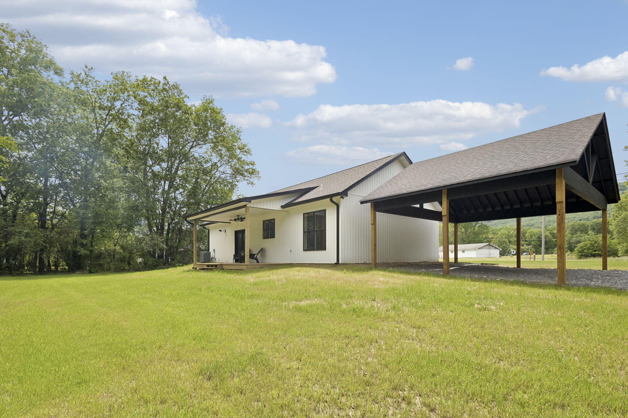 208 Old State Hwy 28