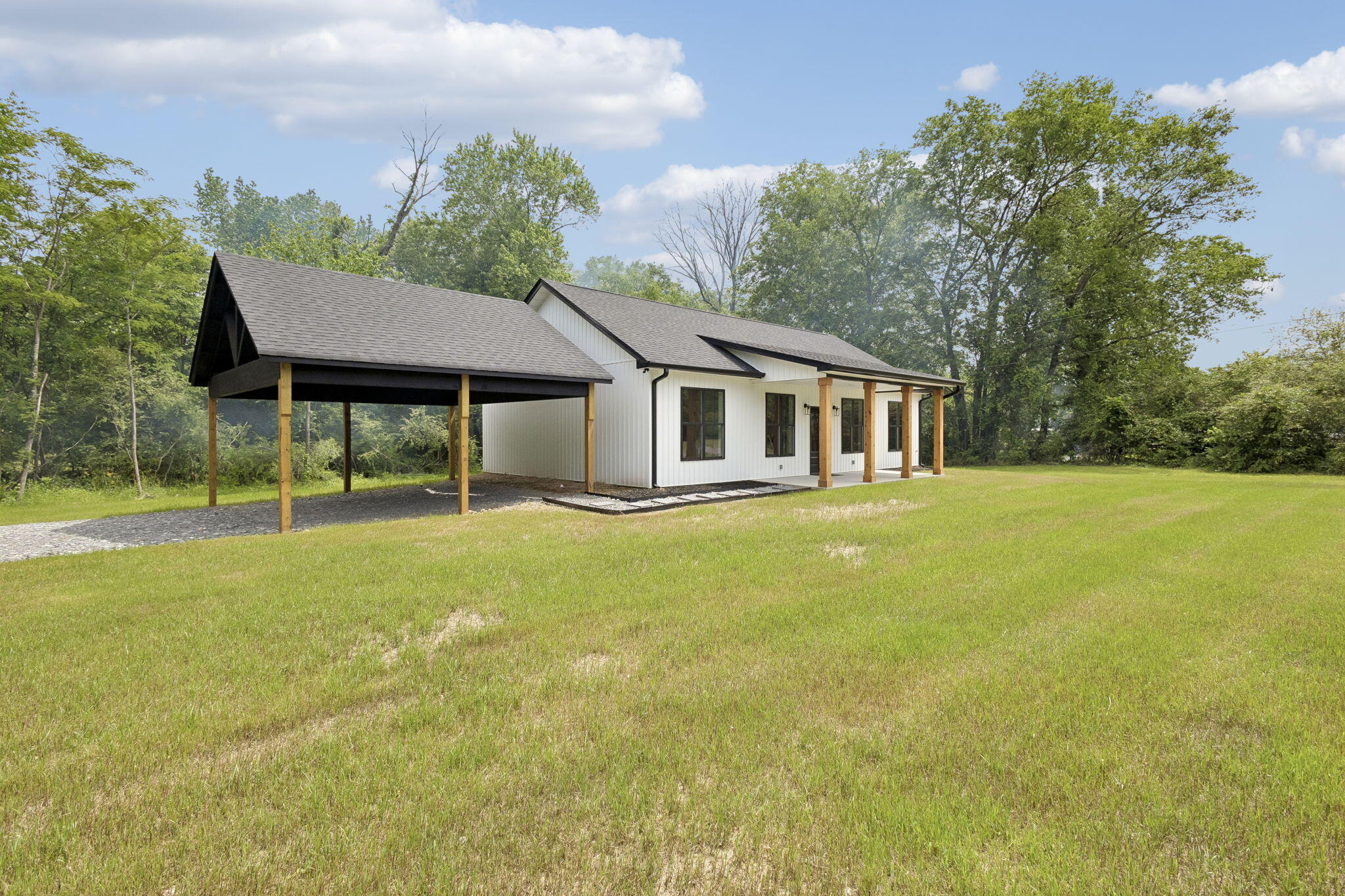 208 Old State Hwy 28