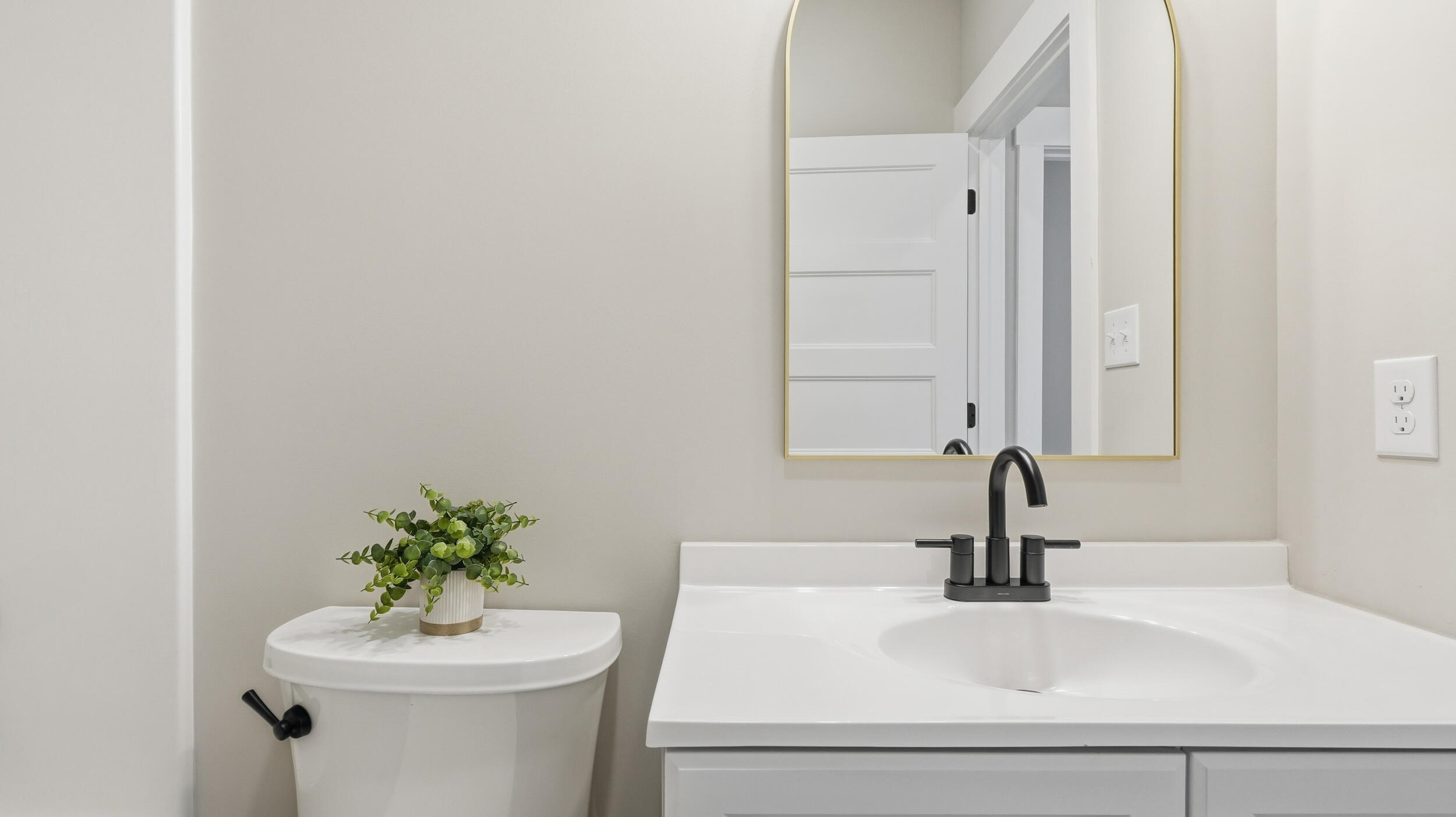 208 Old State Hwy 28