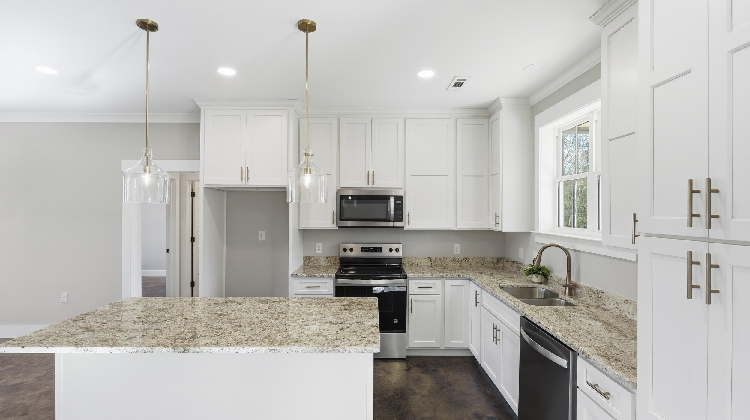 208 Old State Hwy 28