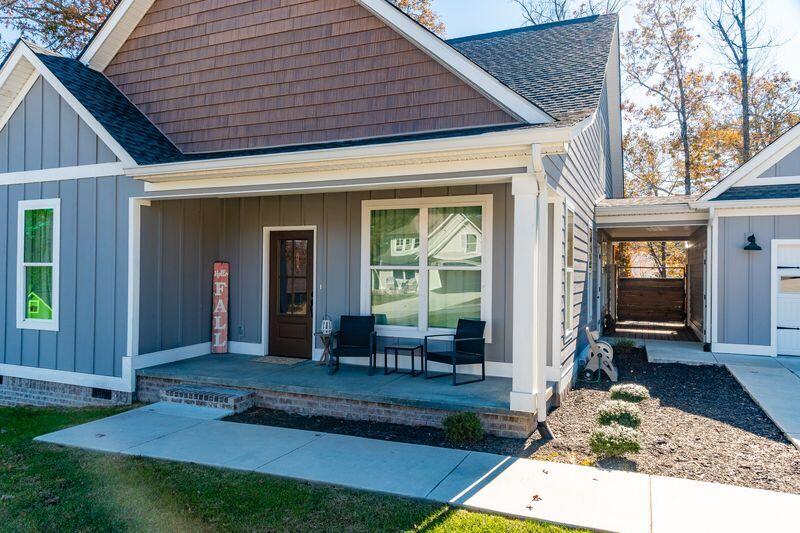 52 Stones River Drive