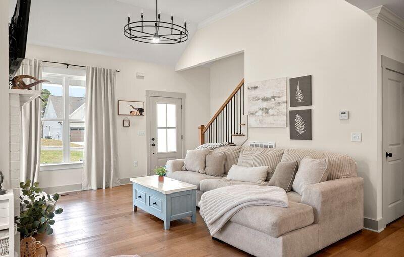 52 Stones River Drive