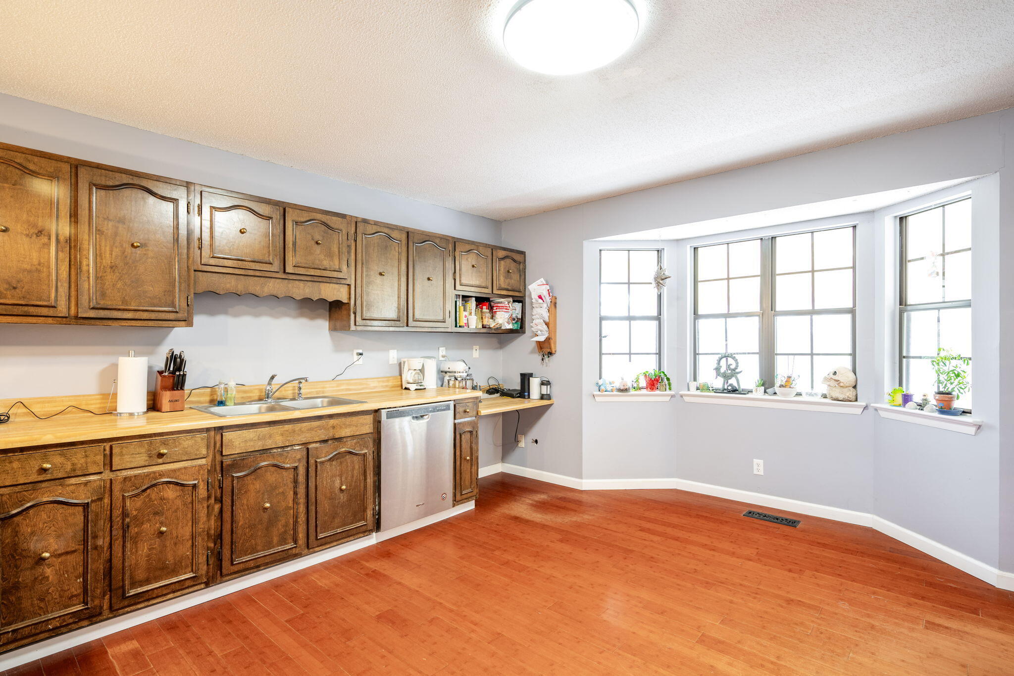 2583 Davis Ridge Road