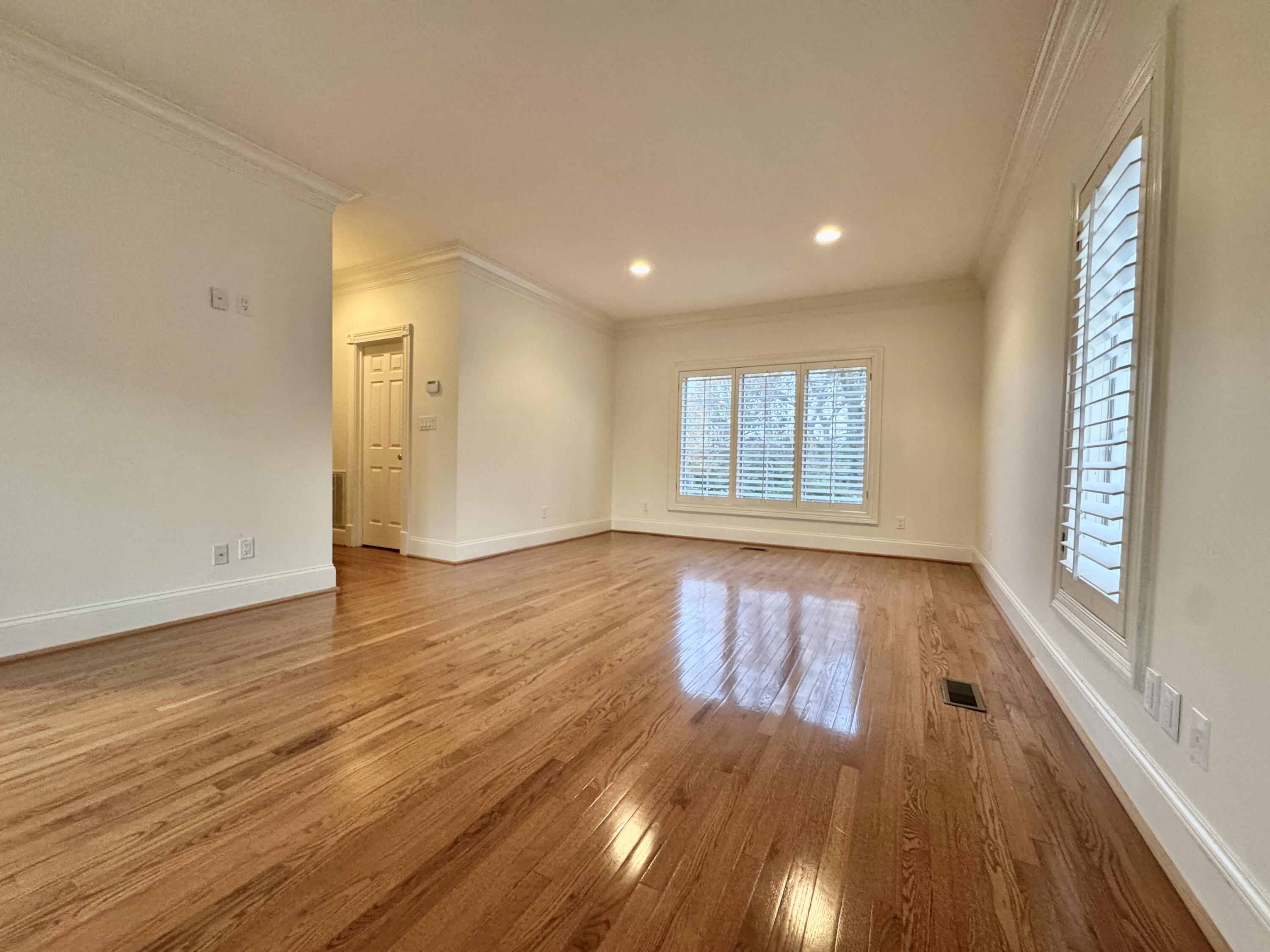 1117 Winding Oaks Way