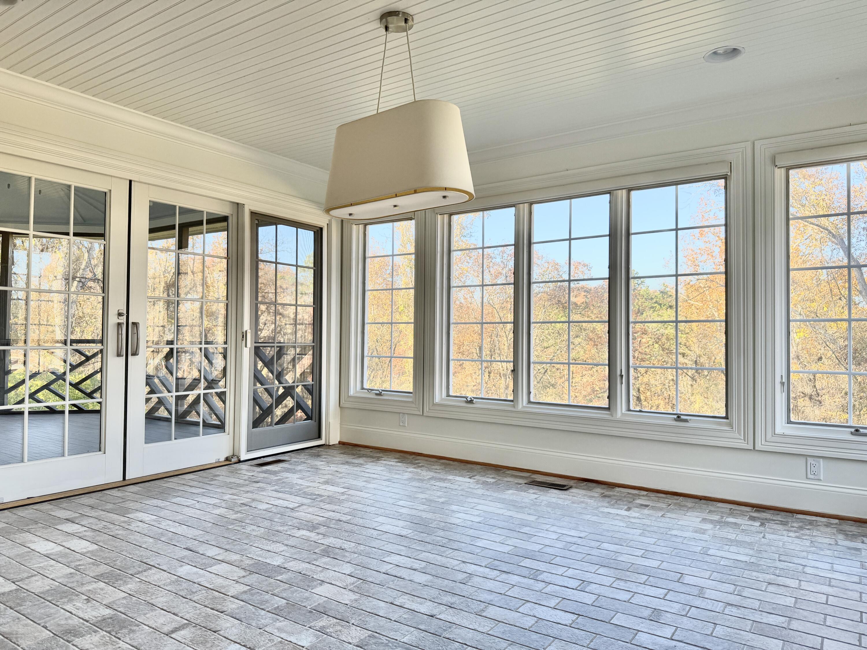 1117 Winding Oaks Way