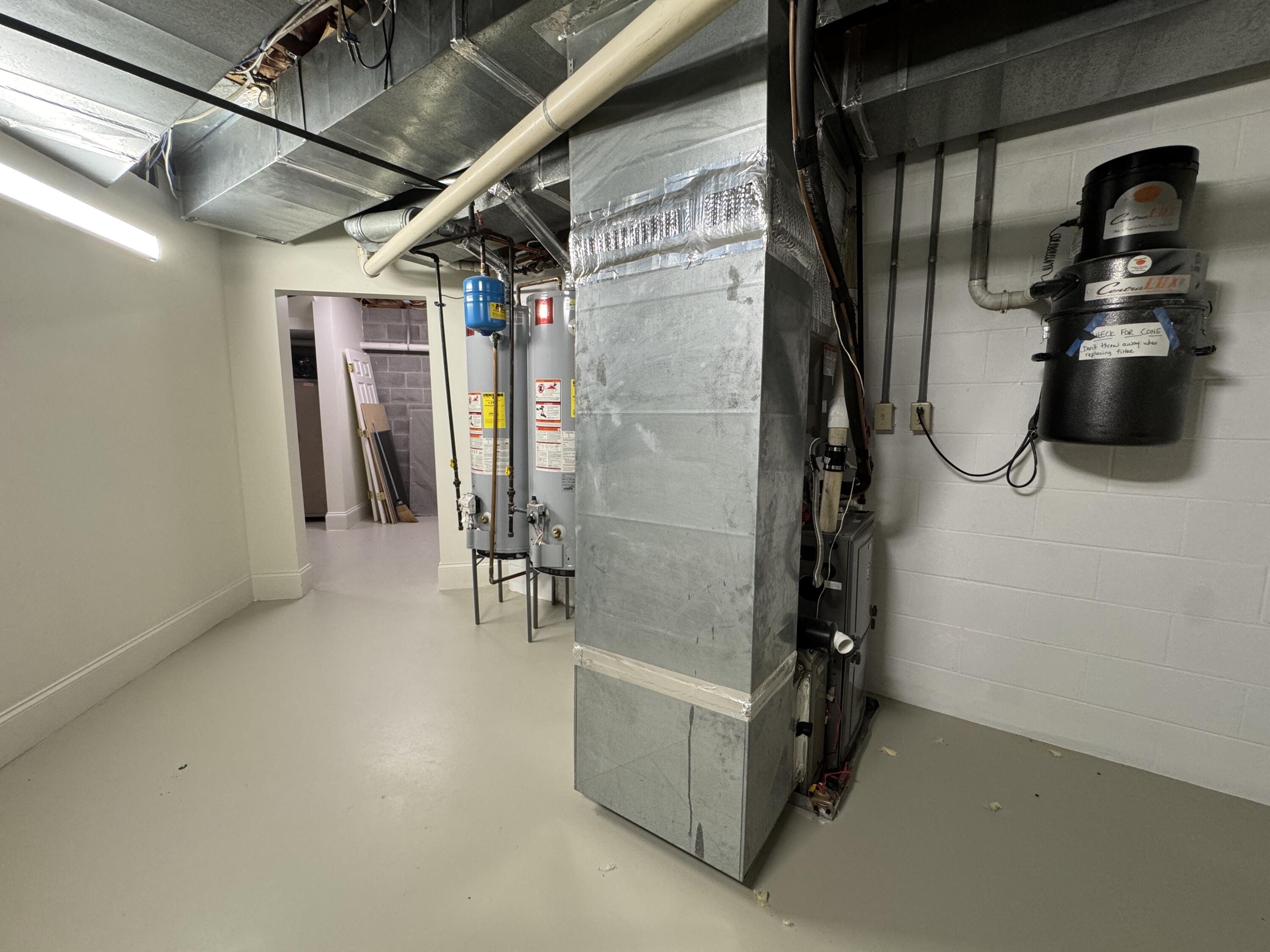 1117 Winding Oaks Way