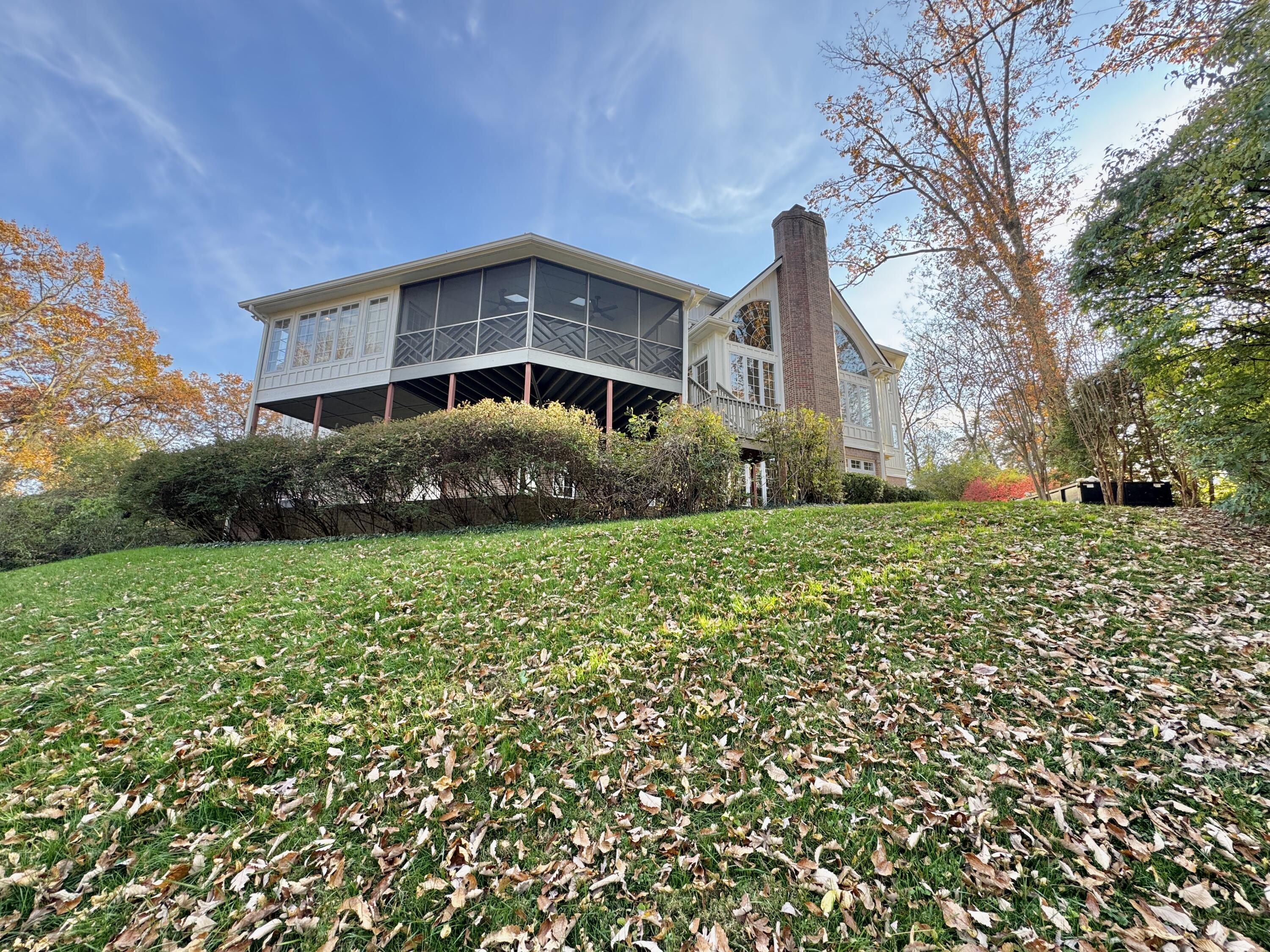 1117 Winding Oaks Way