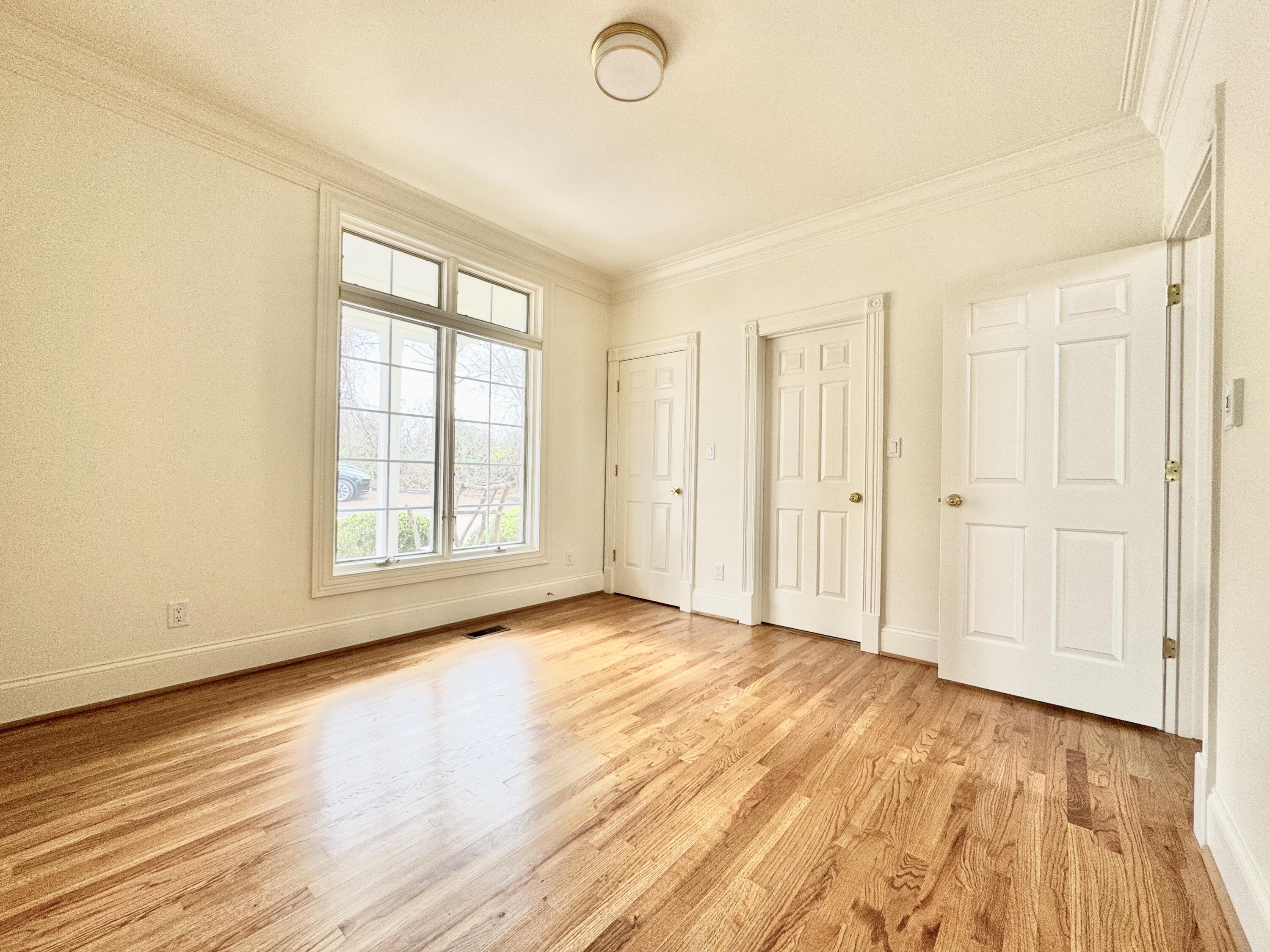 1117 Winding Oaks Way