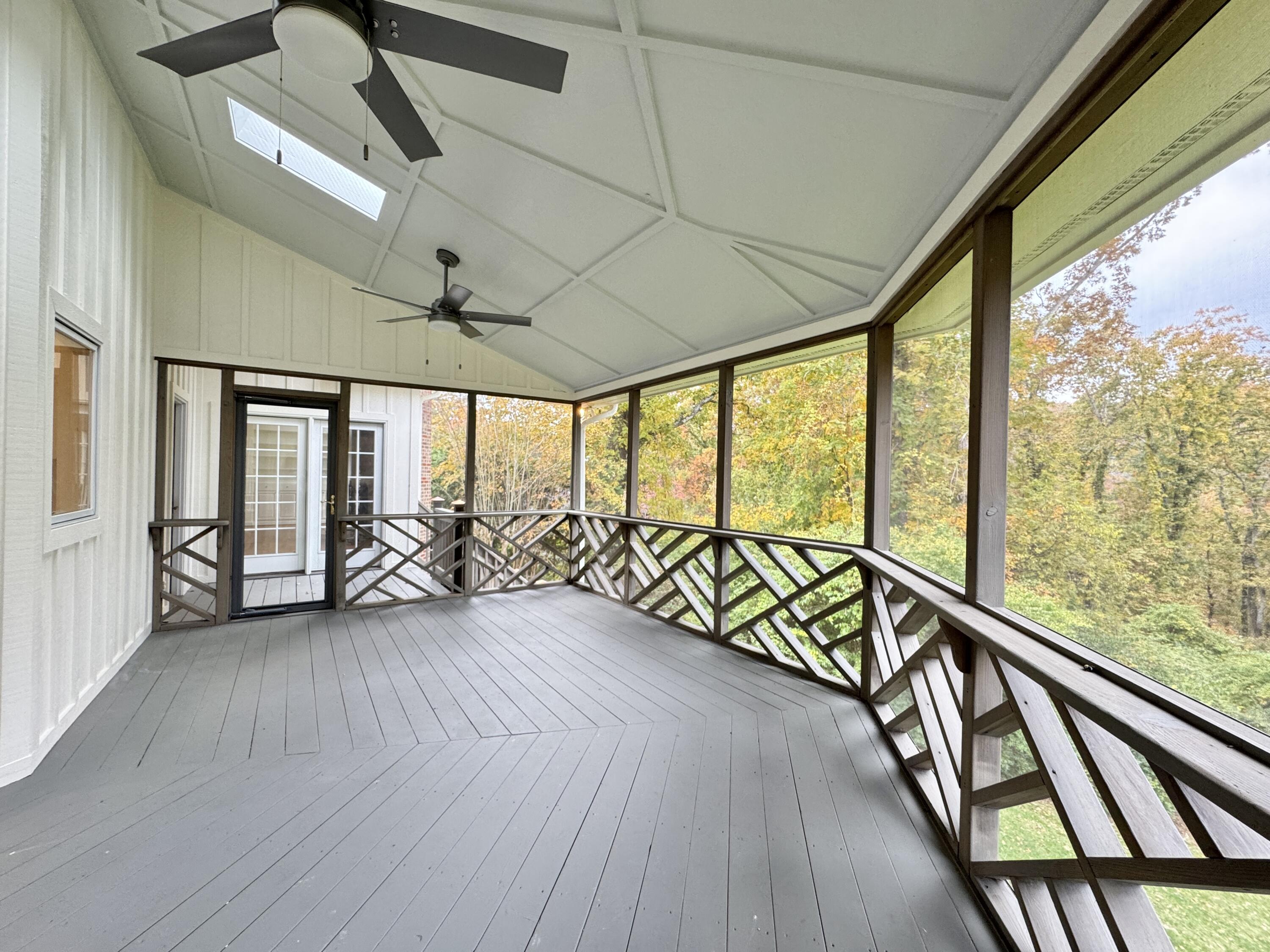 1117 Winding Oaks Way