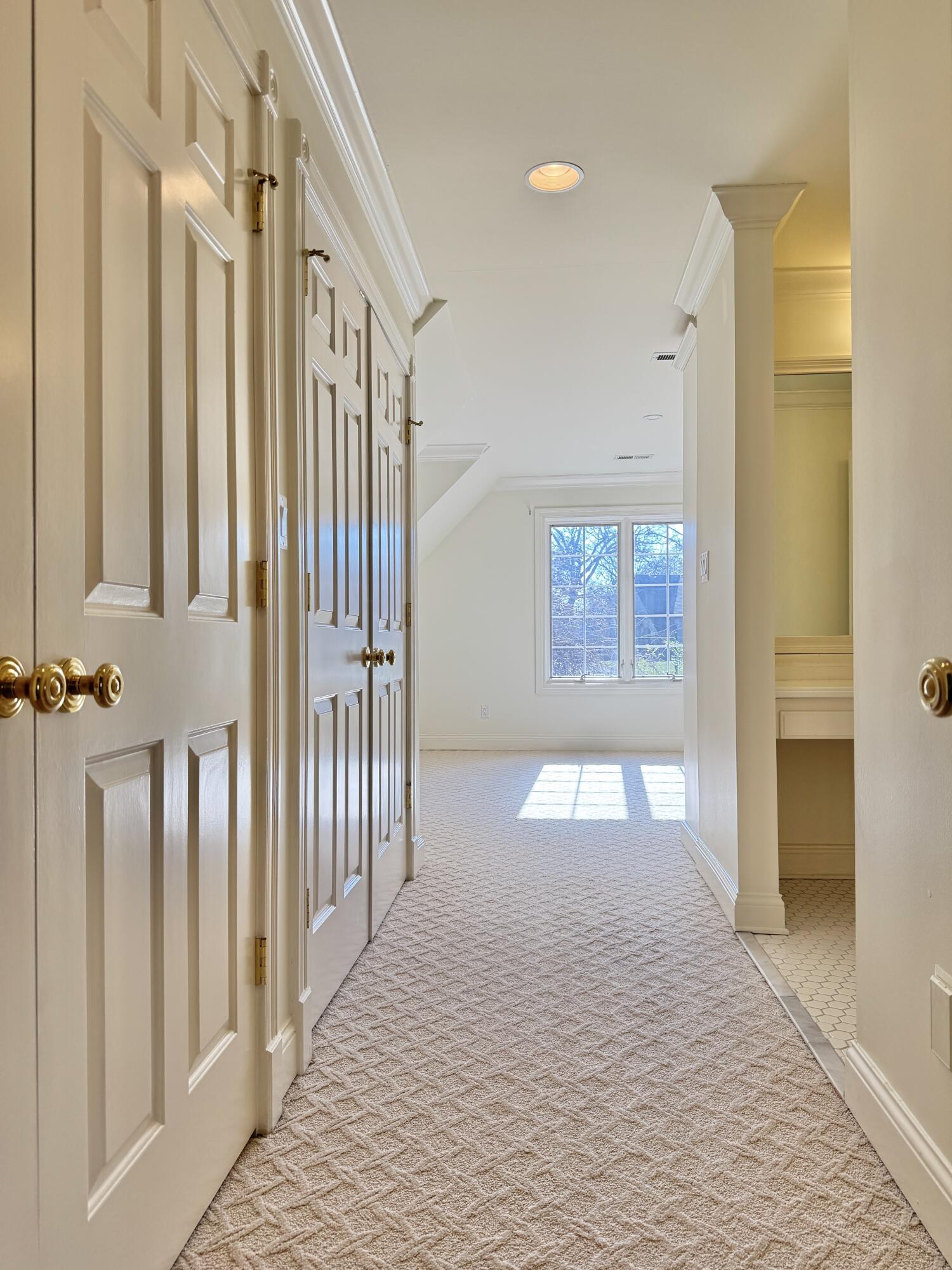 1117 Winding Oaks Way