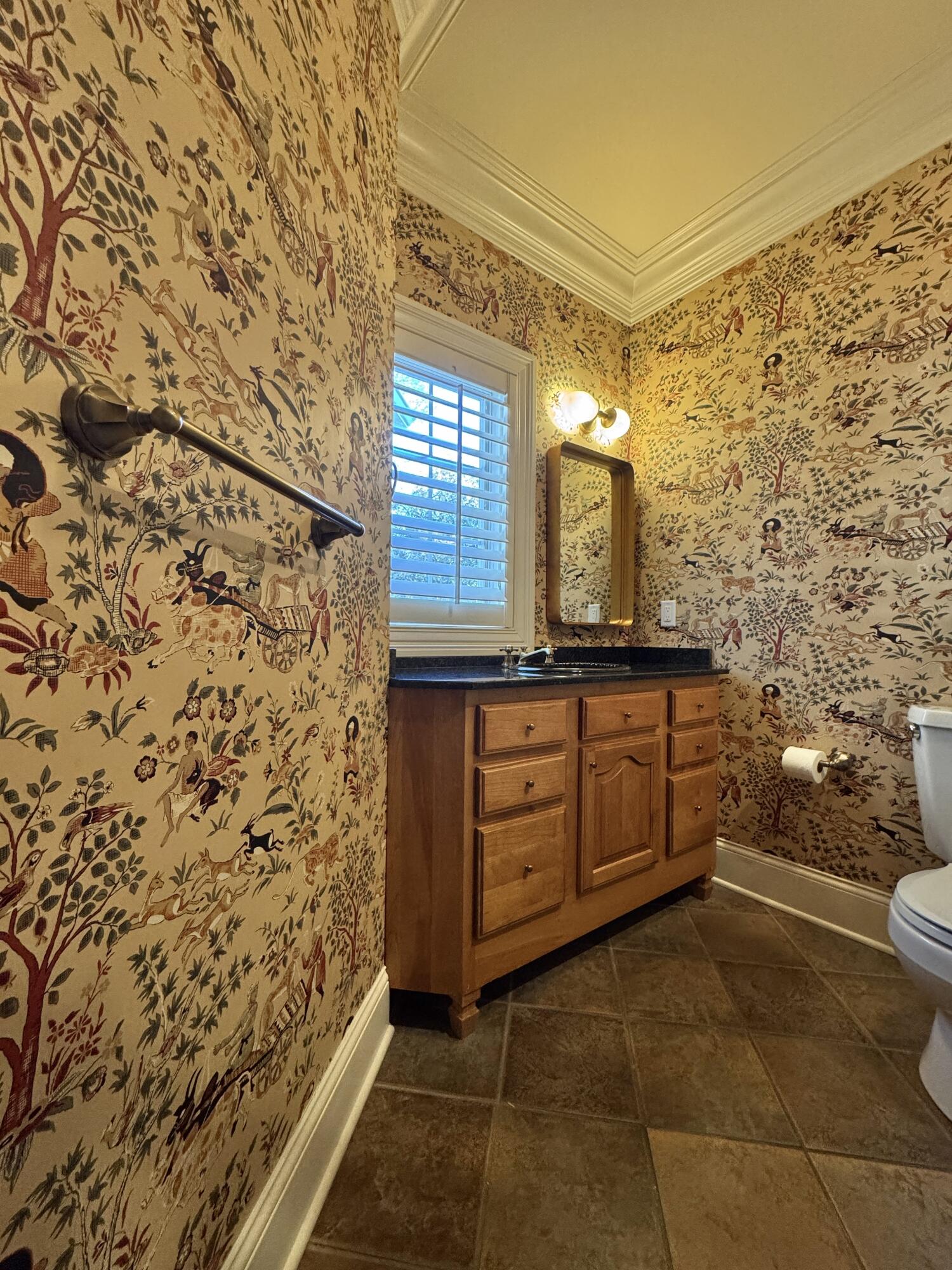 1117 Winding Oaks Way