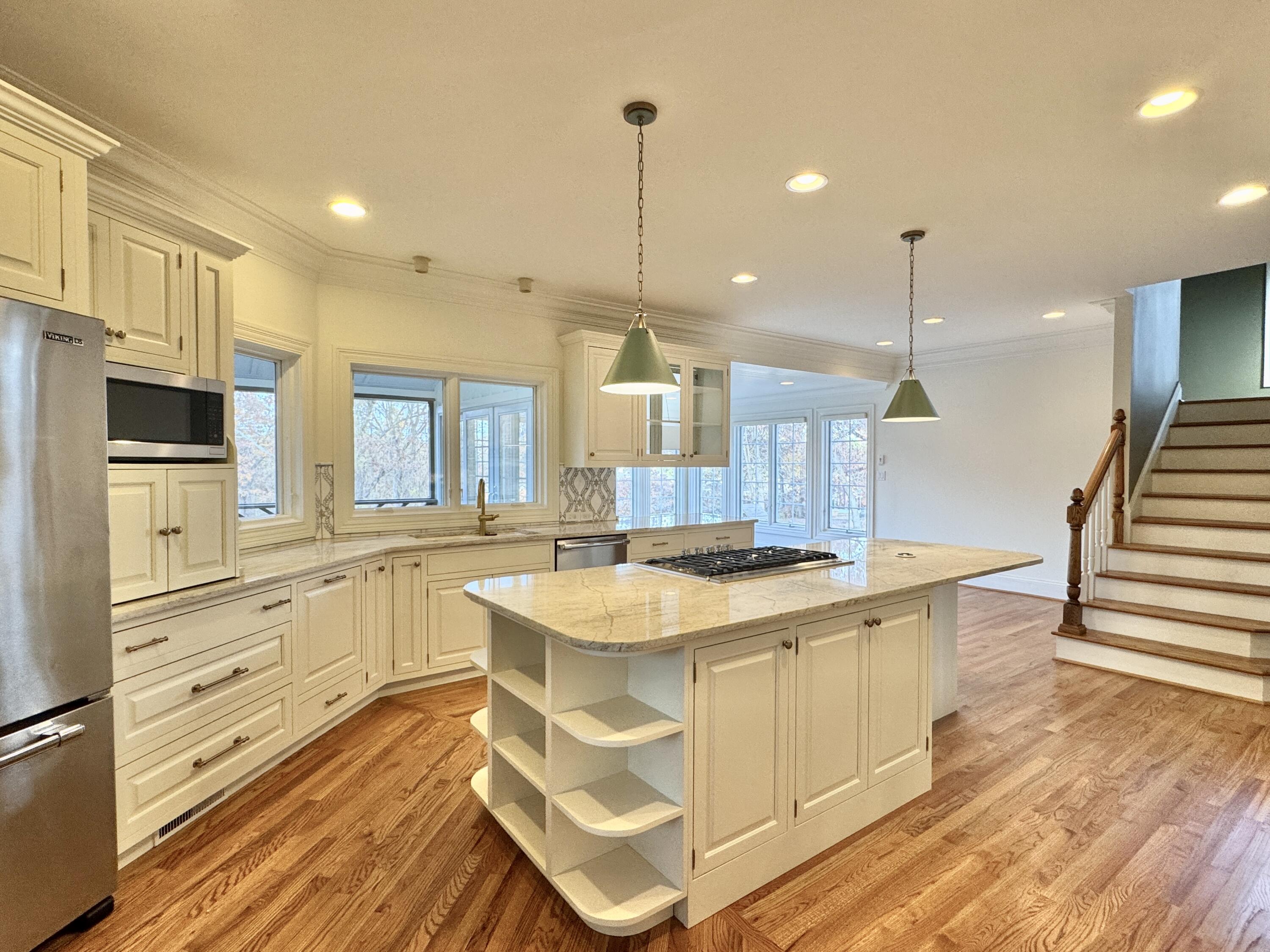 1117 Winding Oaks Way