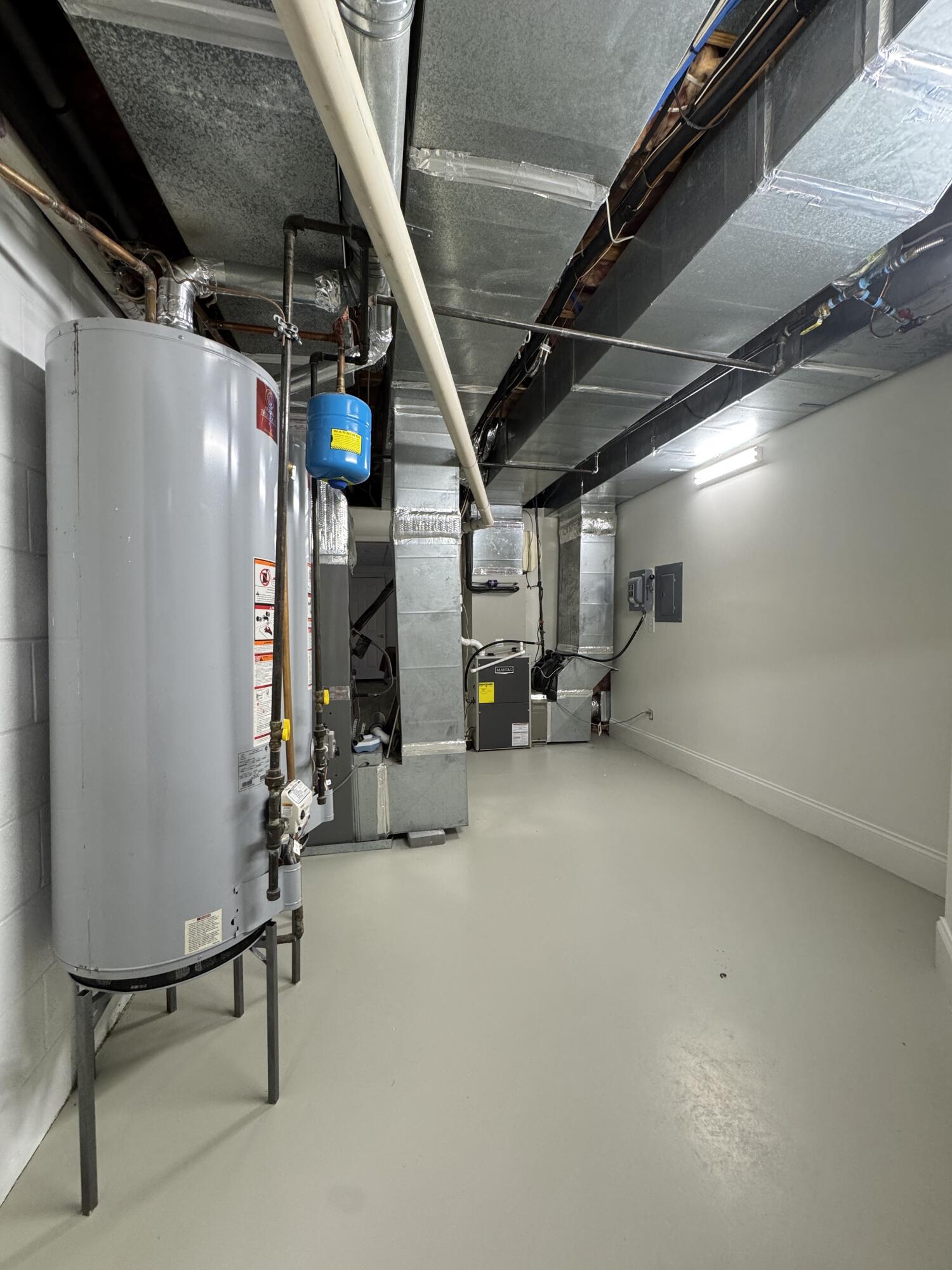 1117 Winding Oaks Way