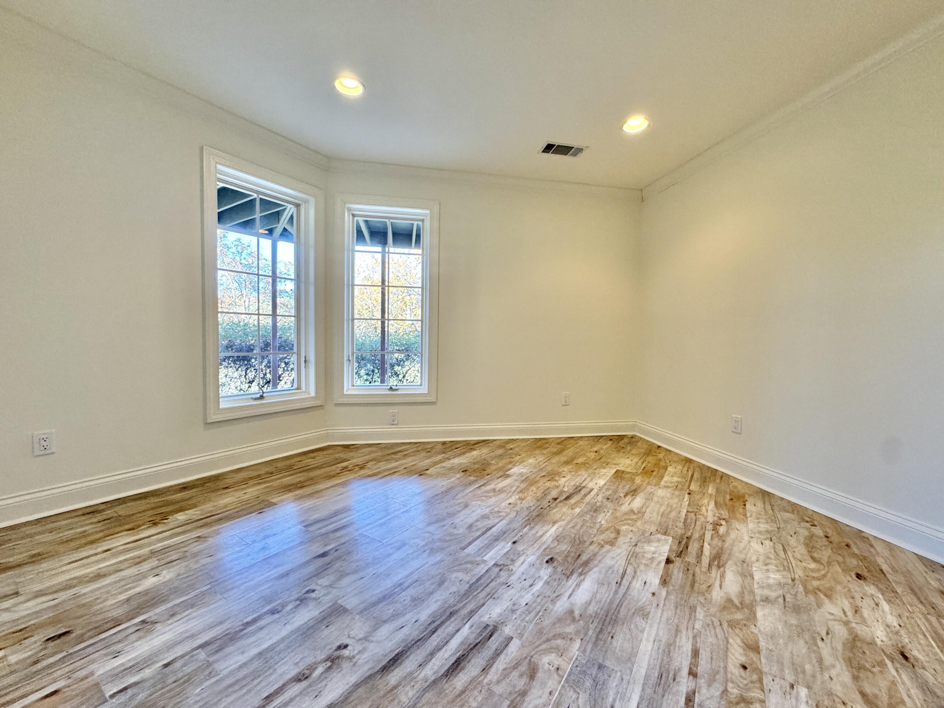 1117 Winding Oaks Way