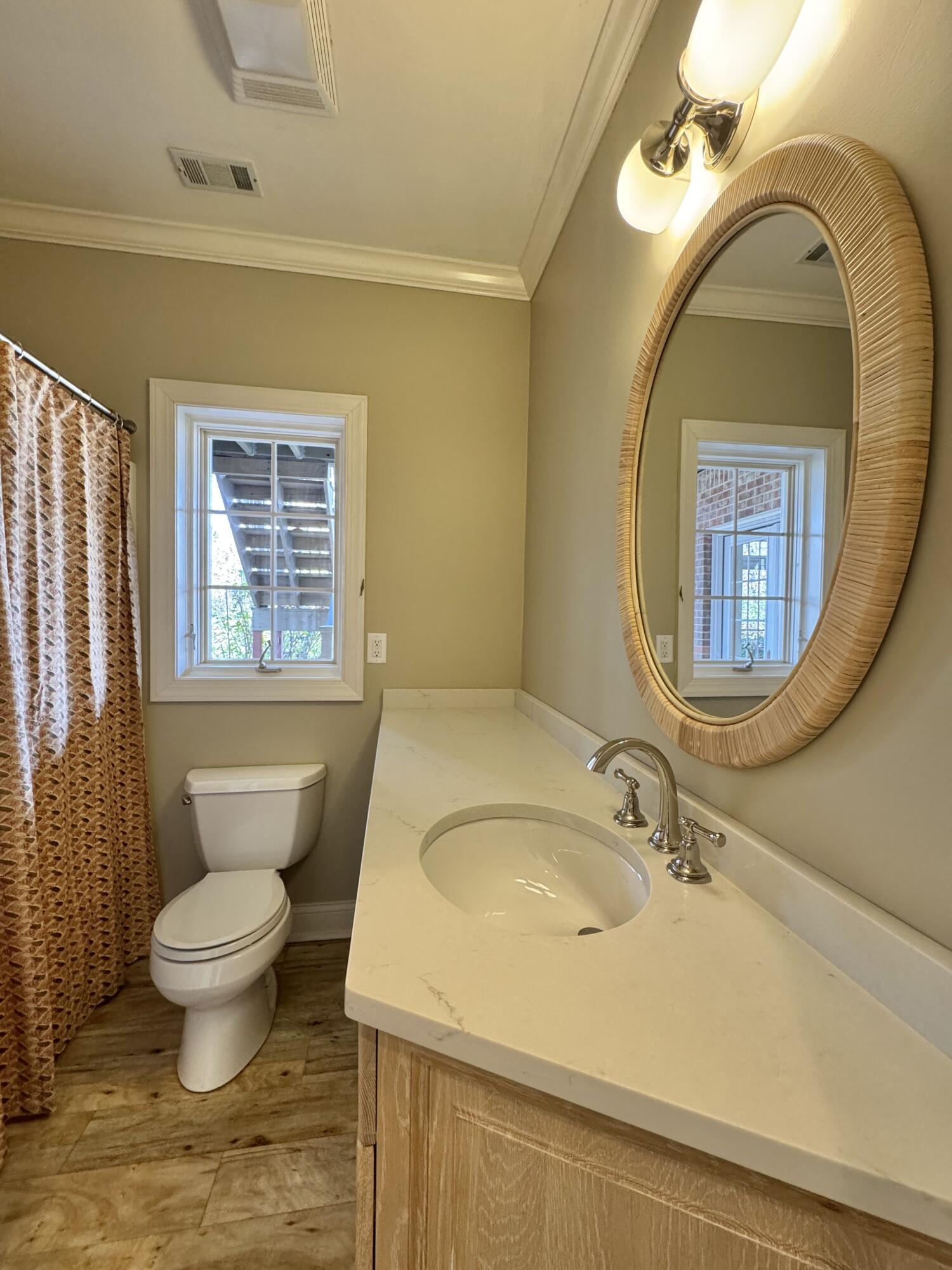 1117 Winding Oaks Way