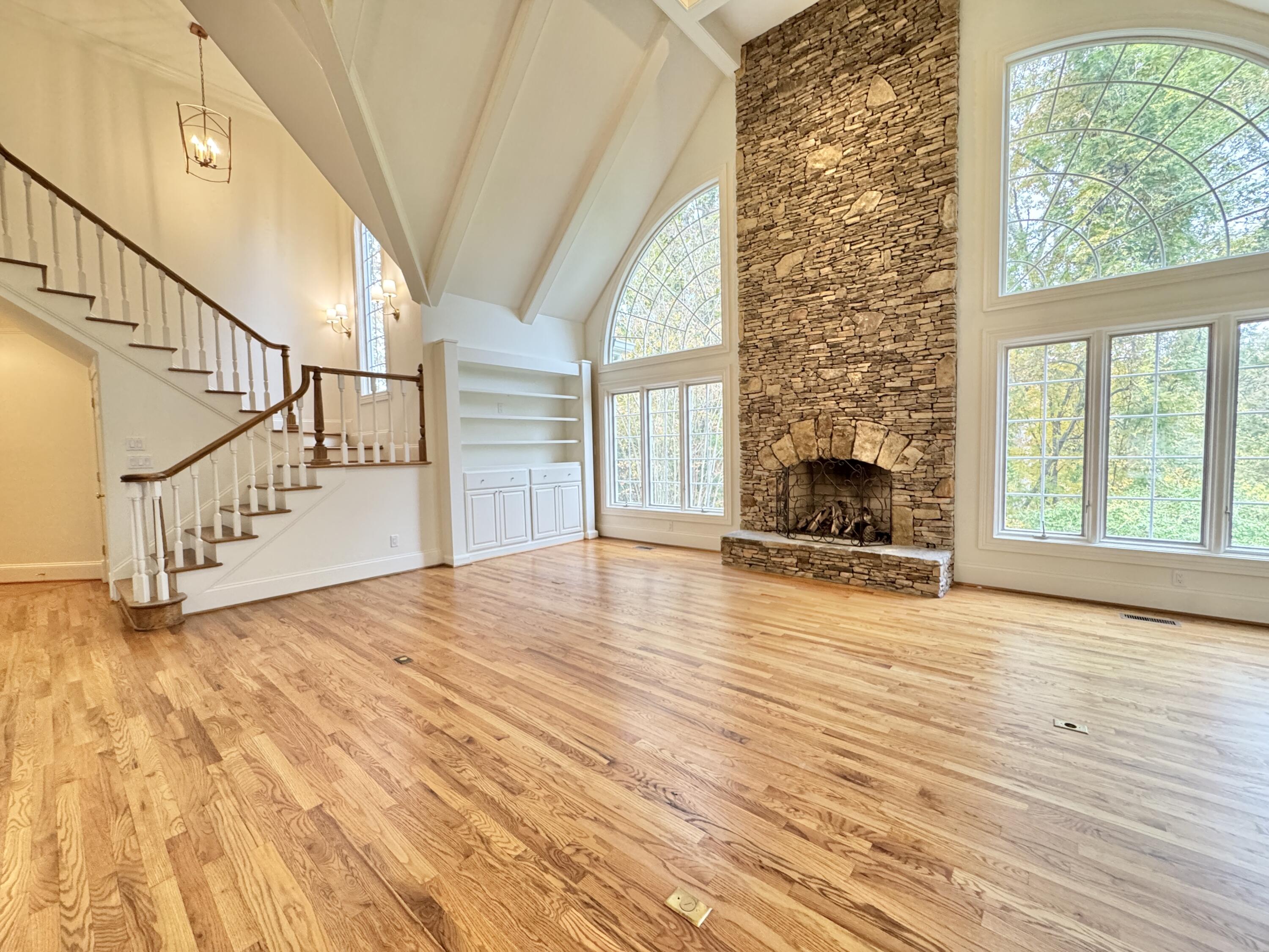 1117 Winding Oaks Way