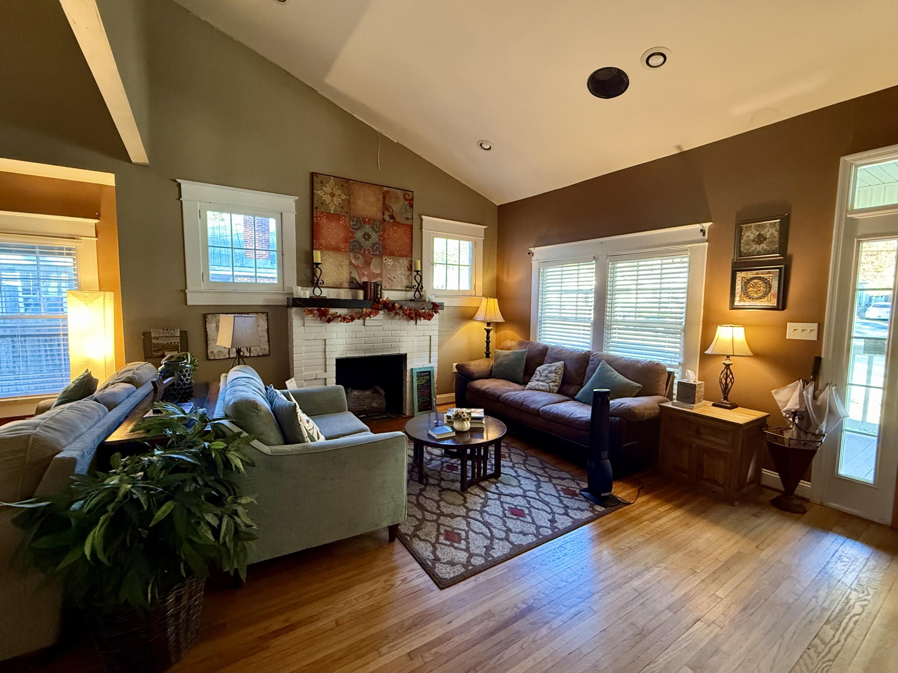 1307 Hixson Pike