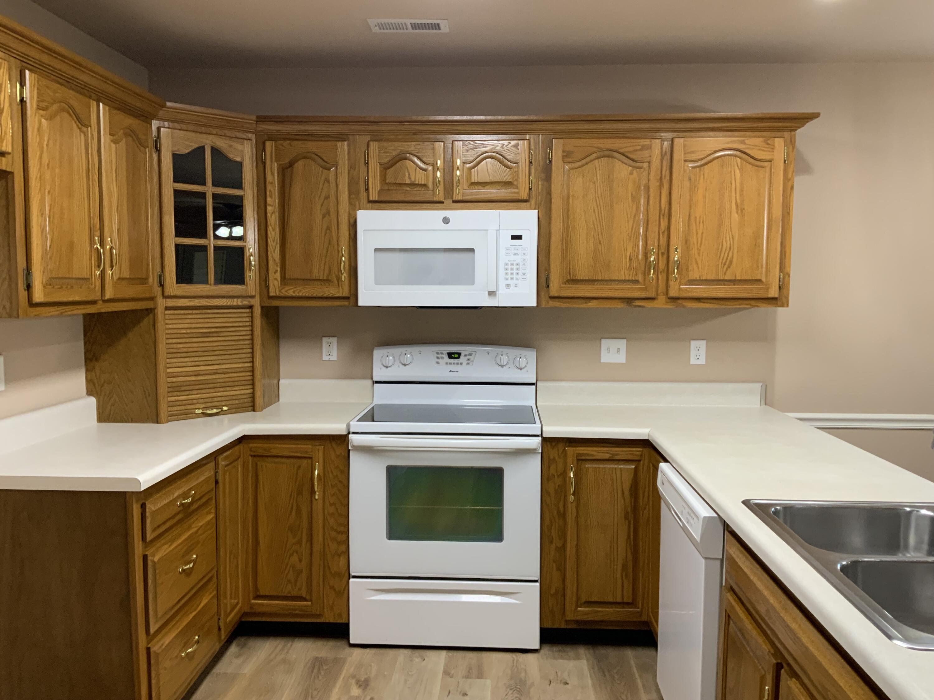 196 Flagstone Drive
