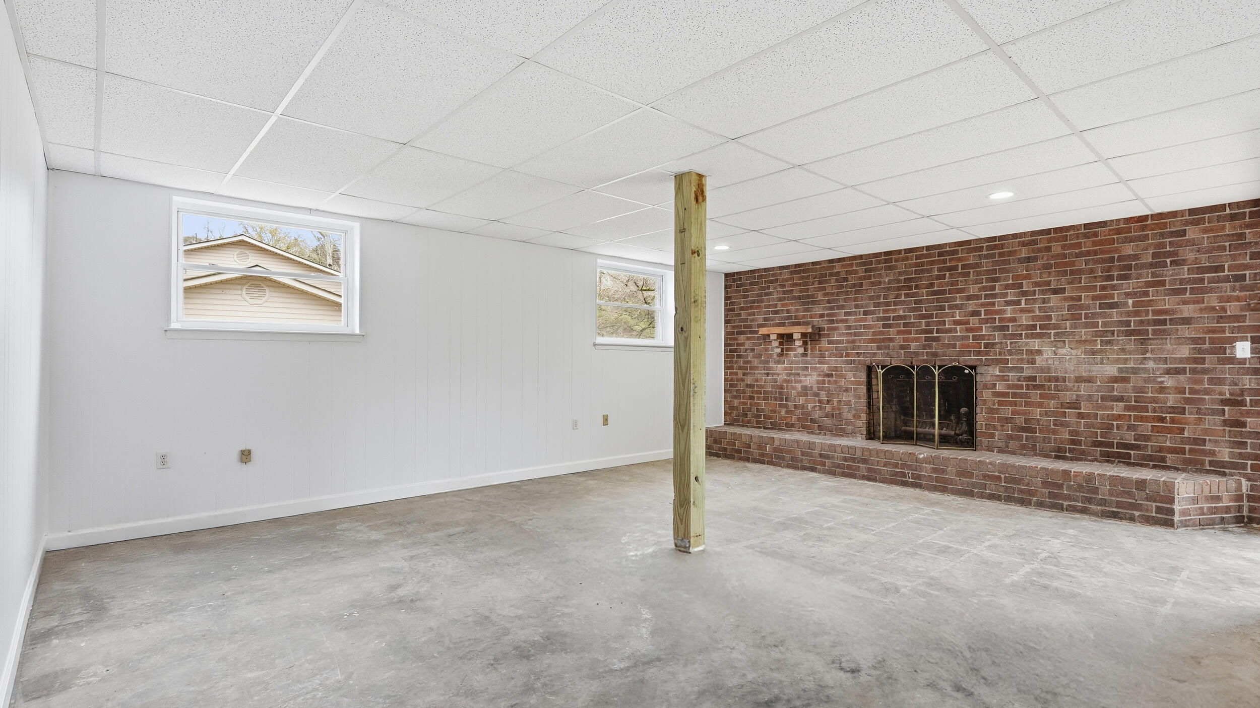 4625 Lake Haven Drive