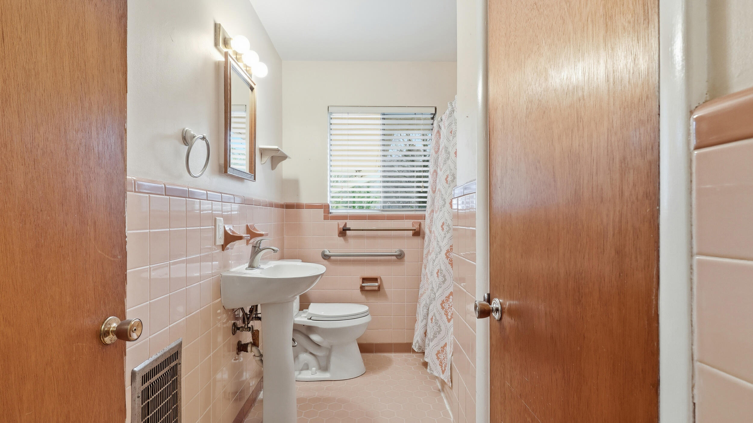 4625 Lake Haven Drive