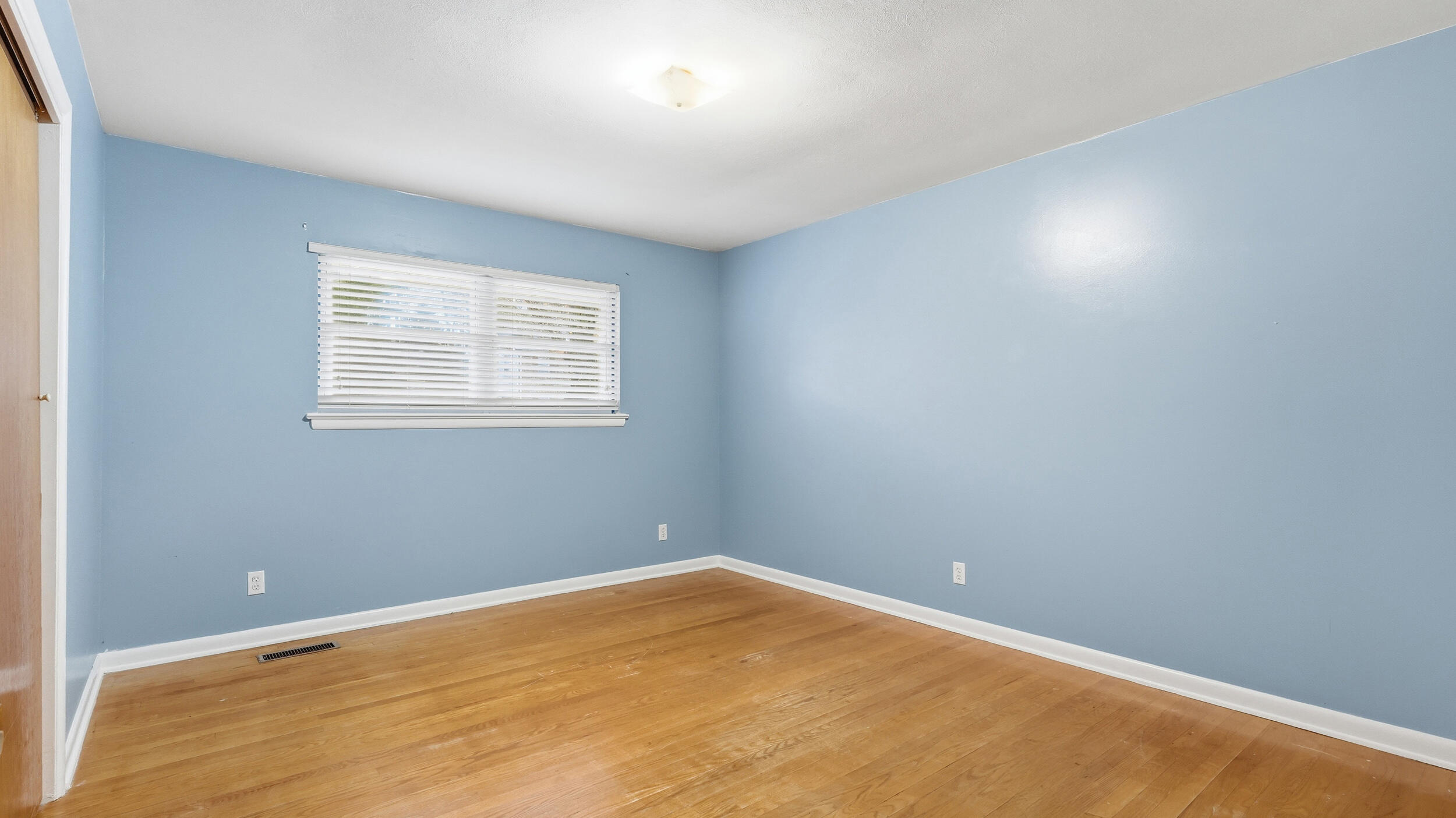 4625 Lake Haven Drive