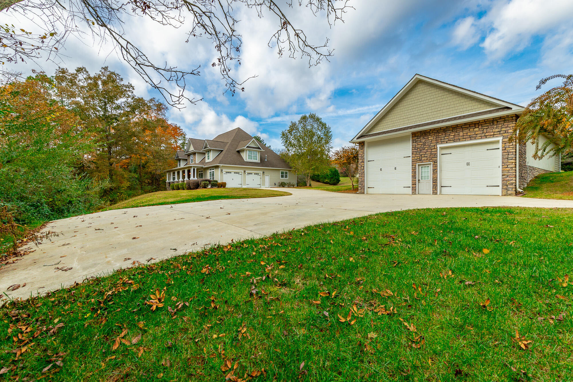 43 Hidden Hills Drive