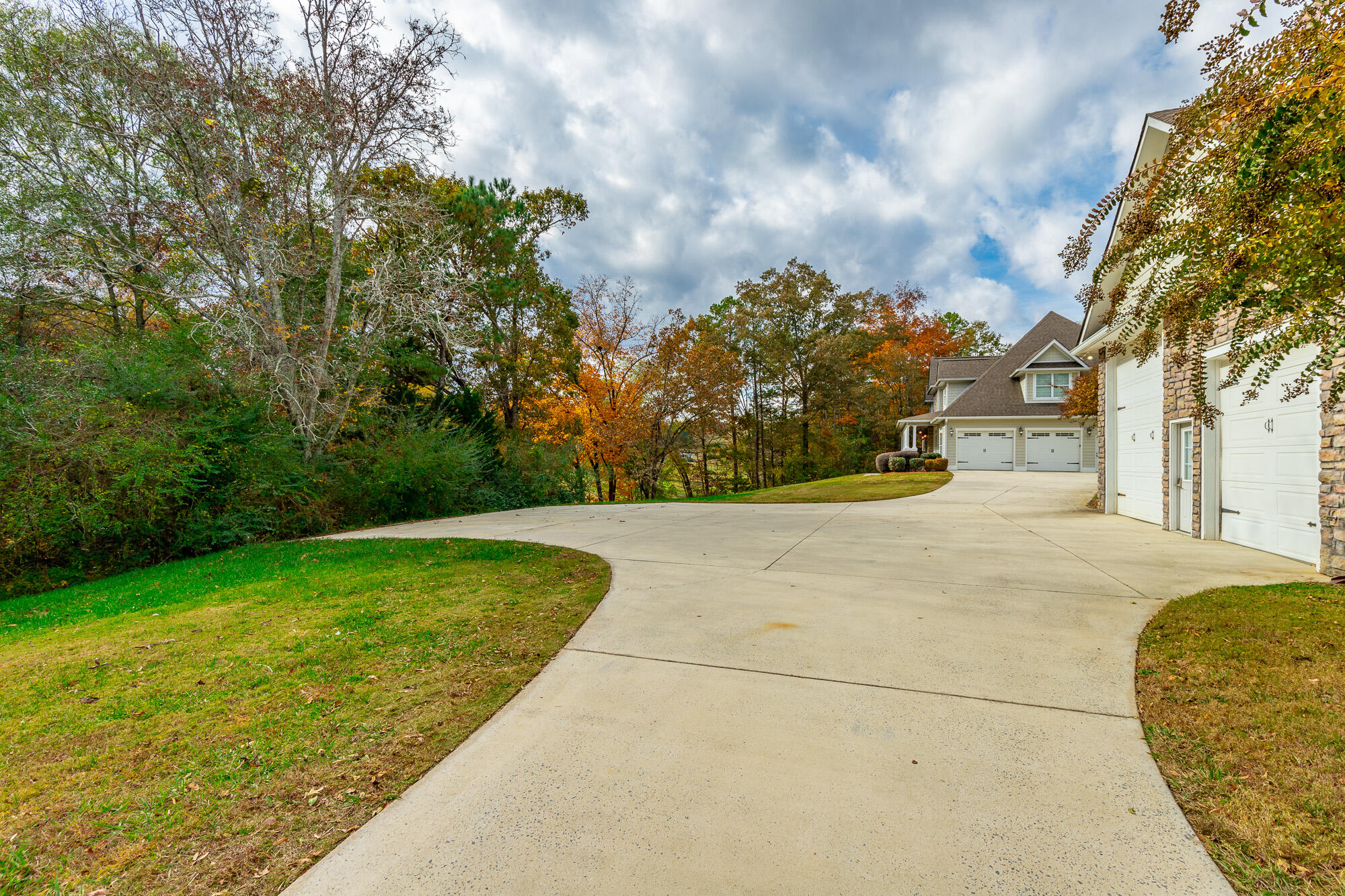 43 Hidden Hills Drive