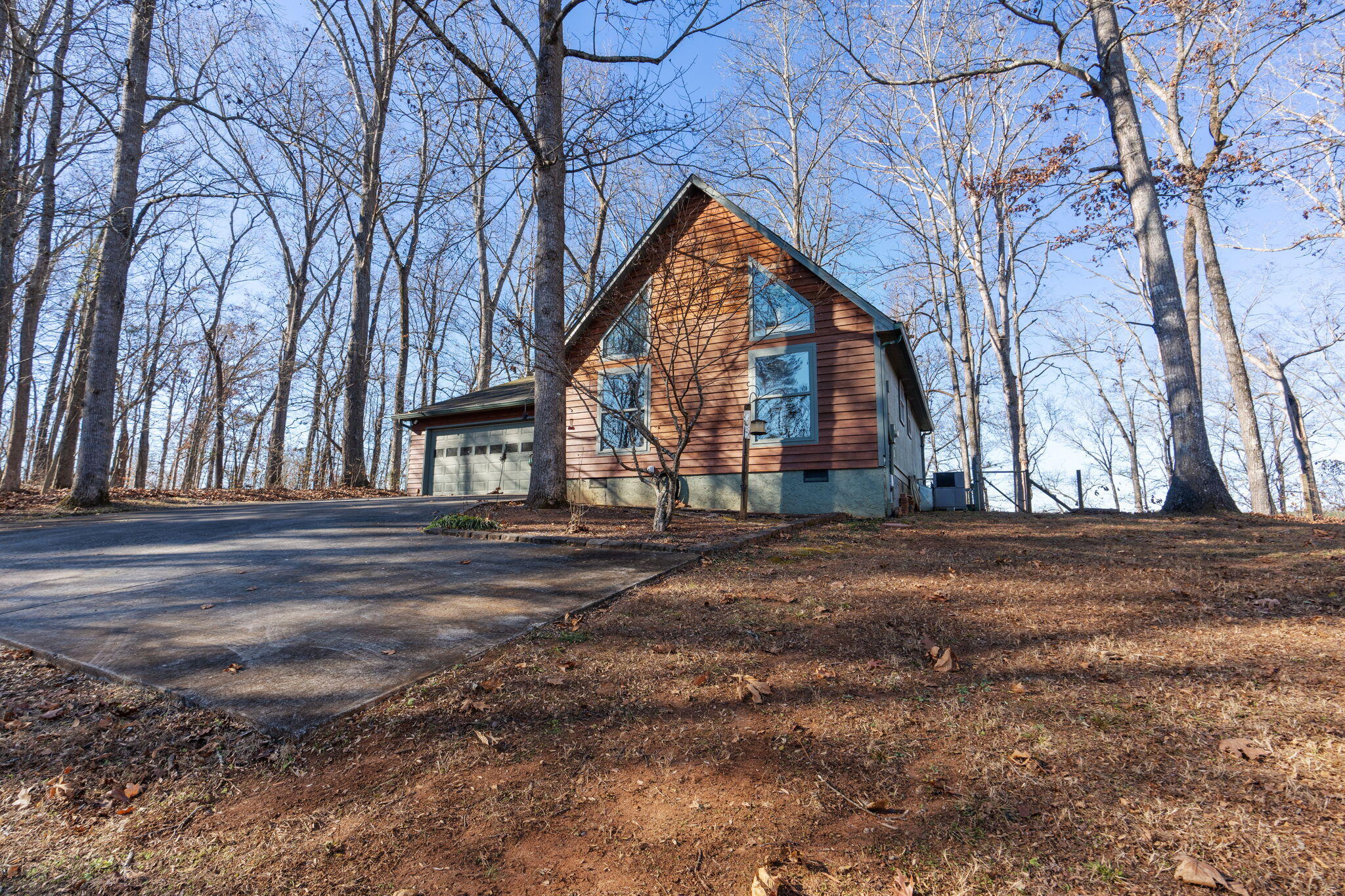 757 Lakehaven Circle