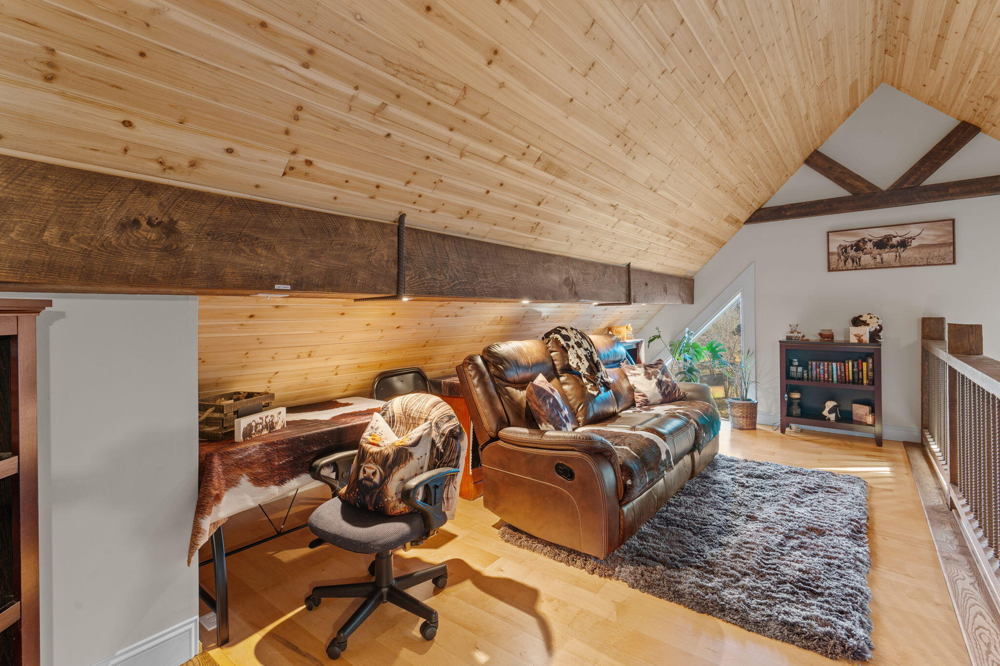 757 Lakehaven Circle