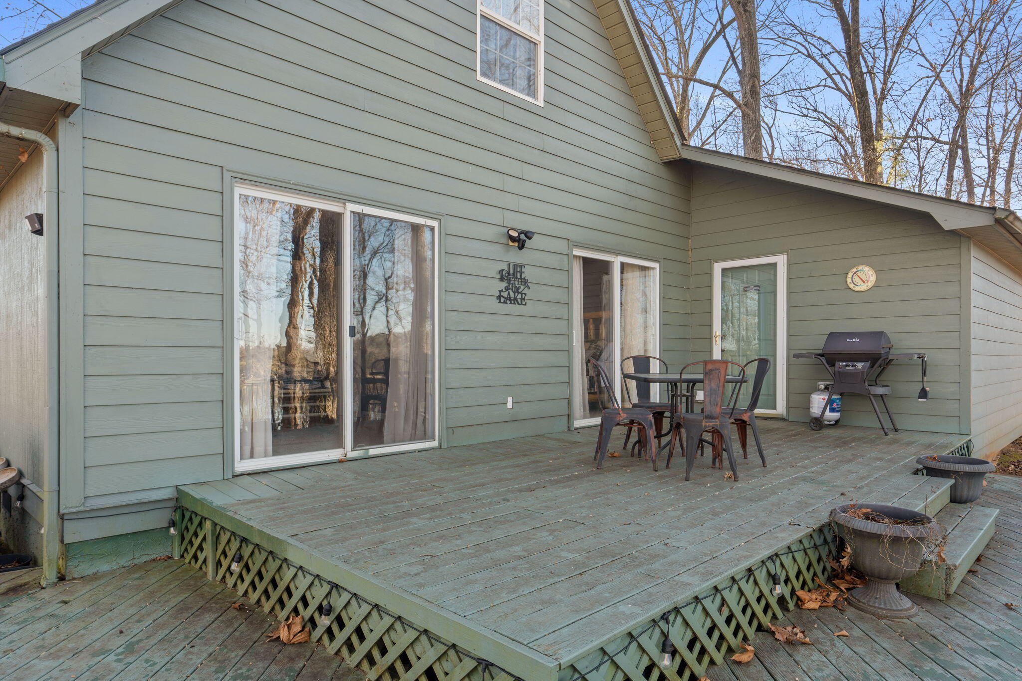 757 Lakehaven Circle