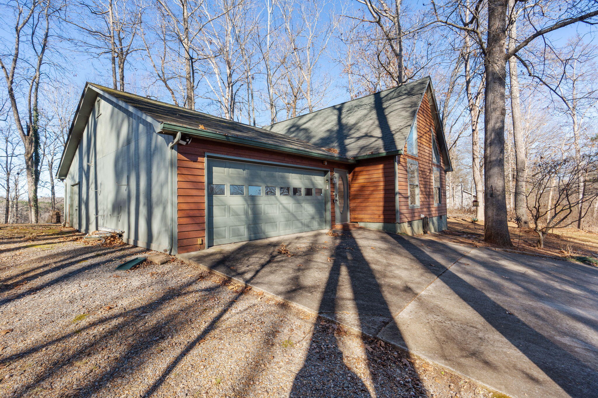 757 Lakehaven Circle