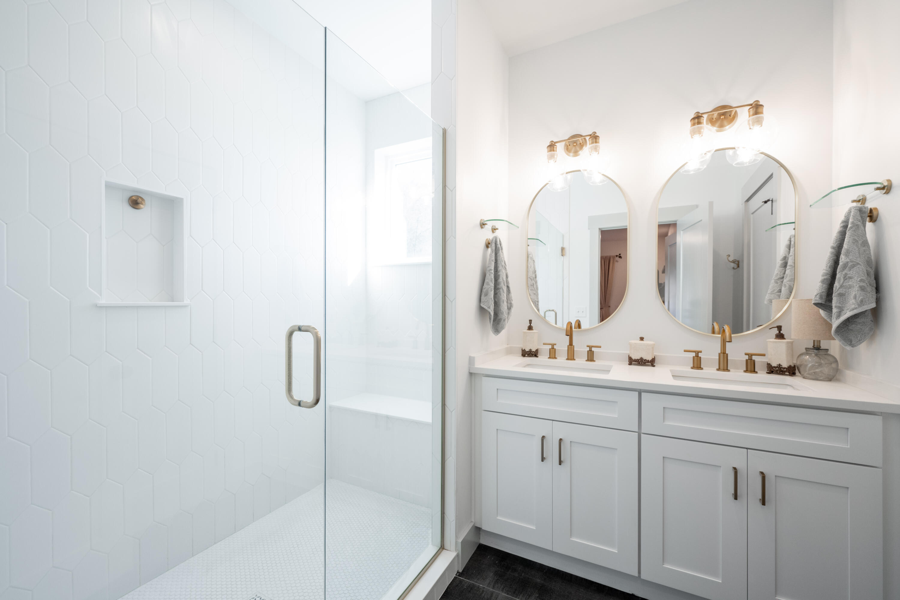 899 Cherokee Boulevard, 101