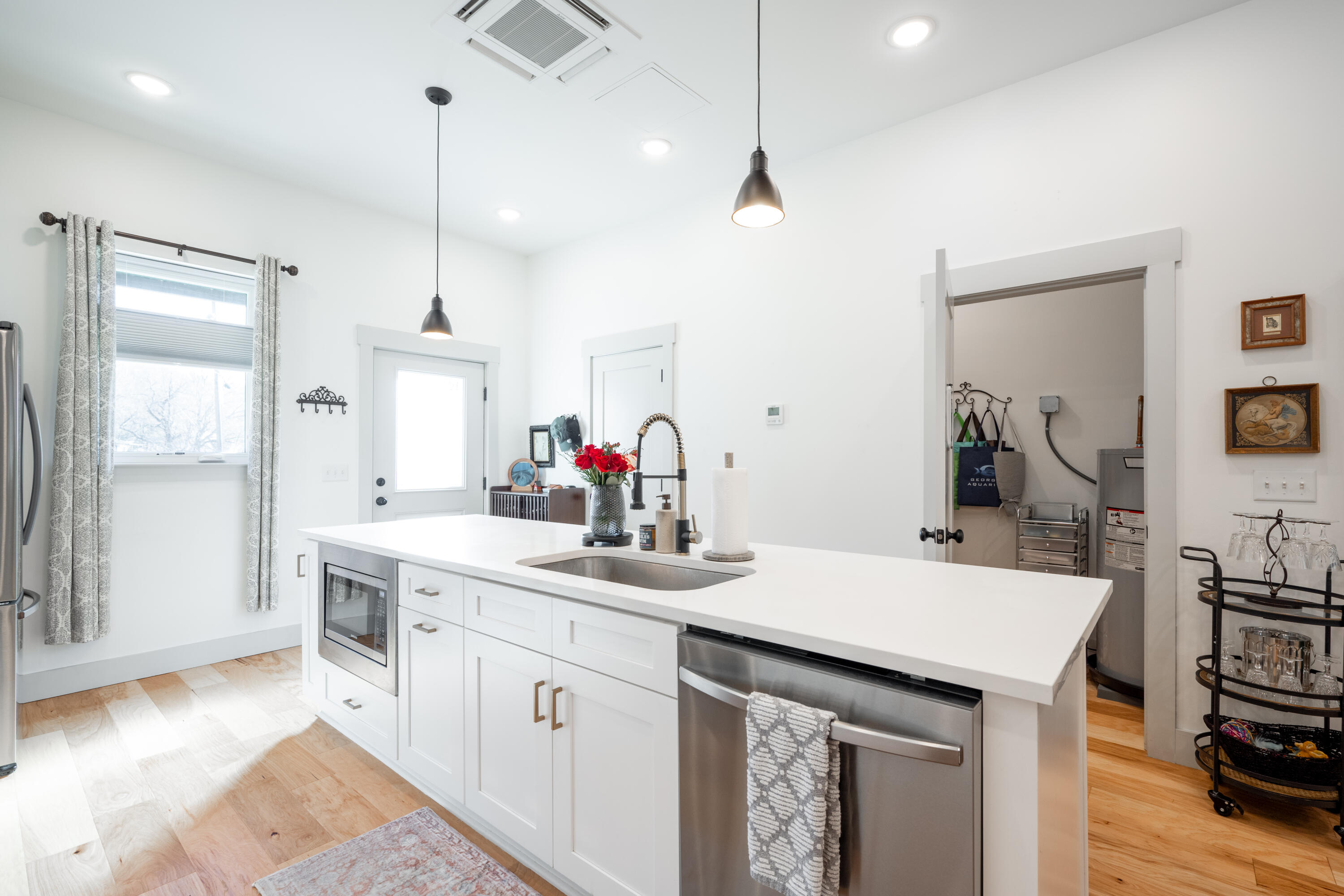 899 Cherokee Boulevard, 101