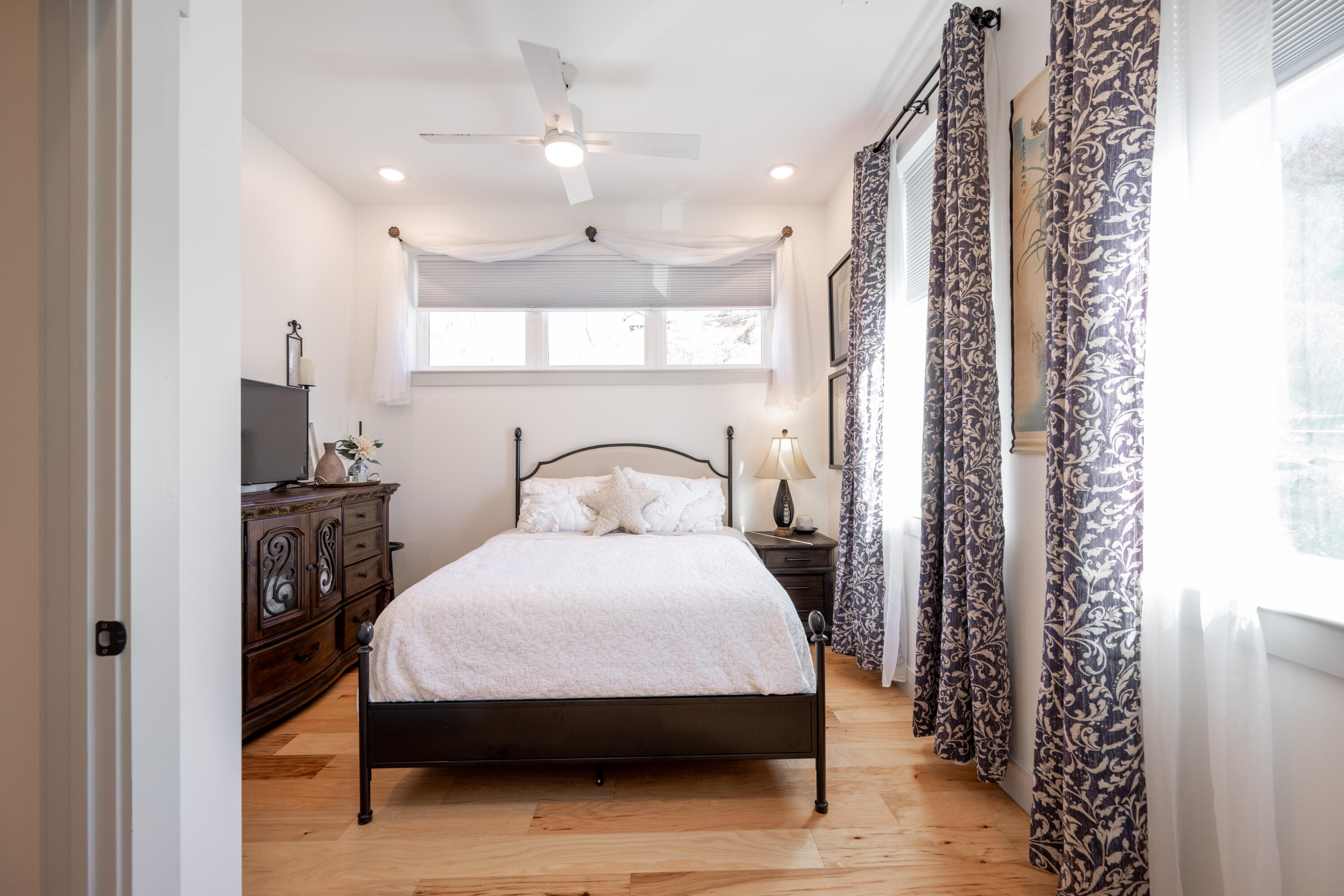 899 Cherokee Boulevard, 101