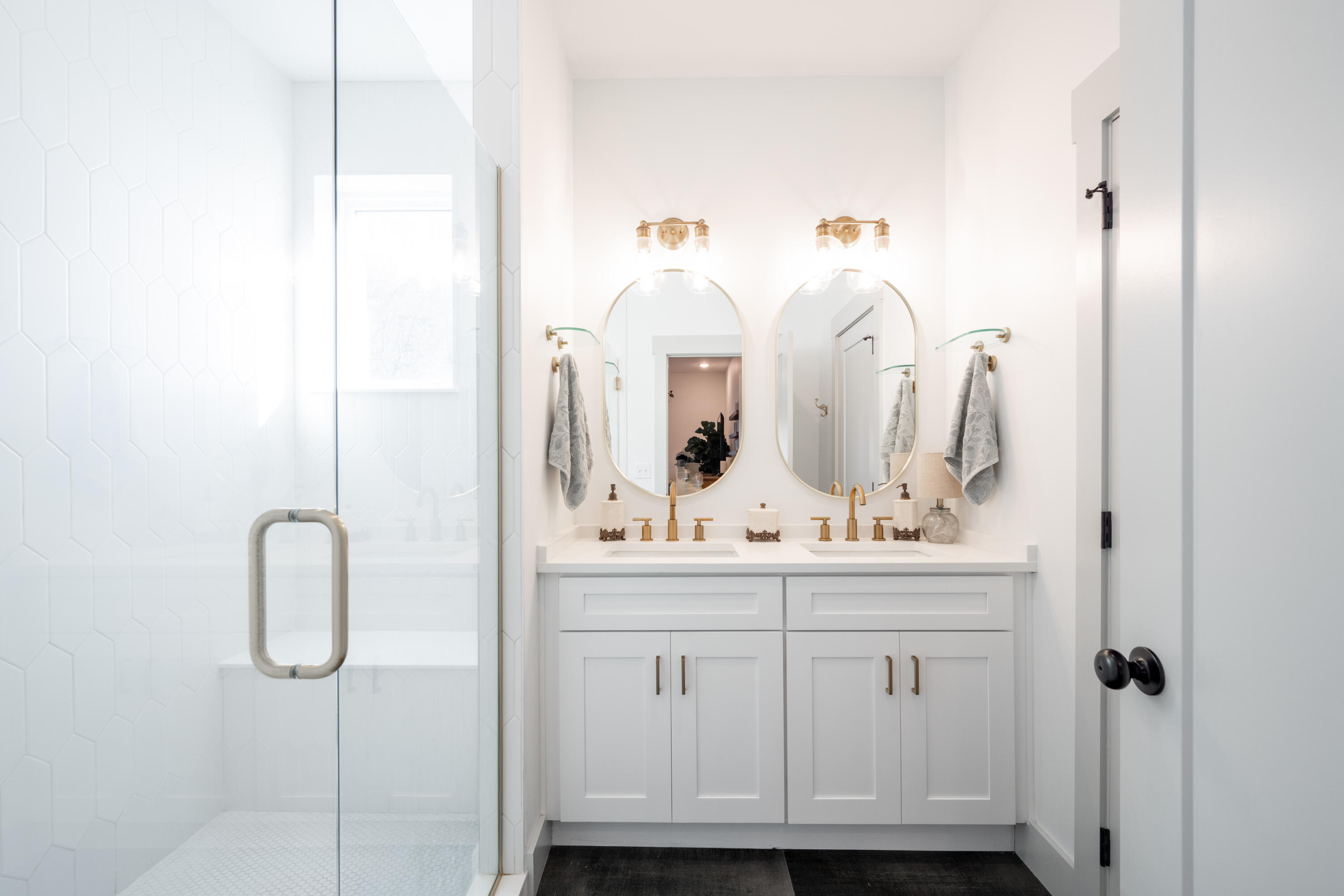 899 Cherokee Boulevard, 101