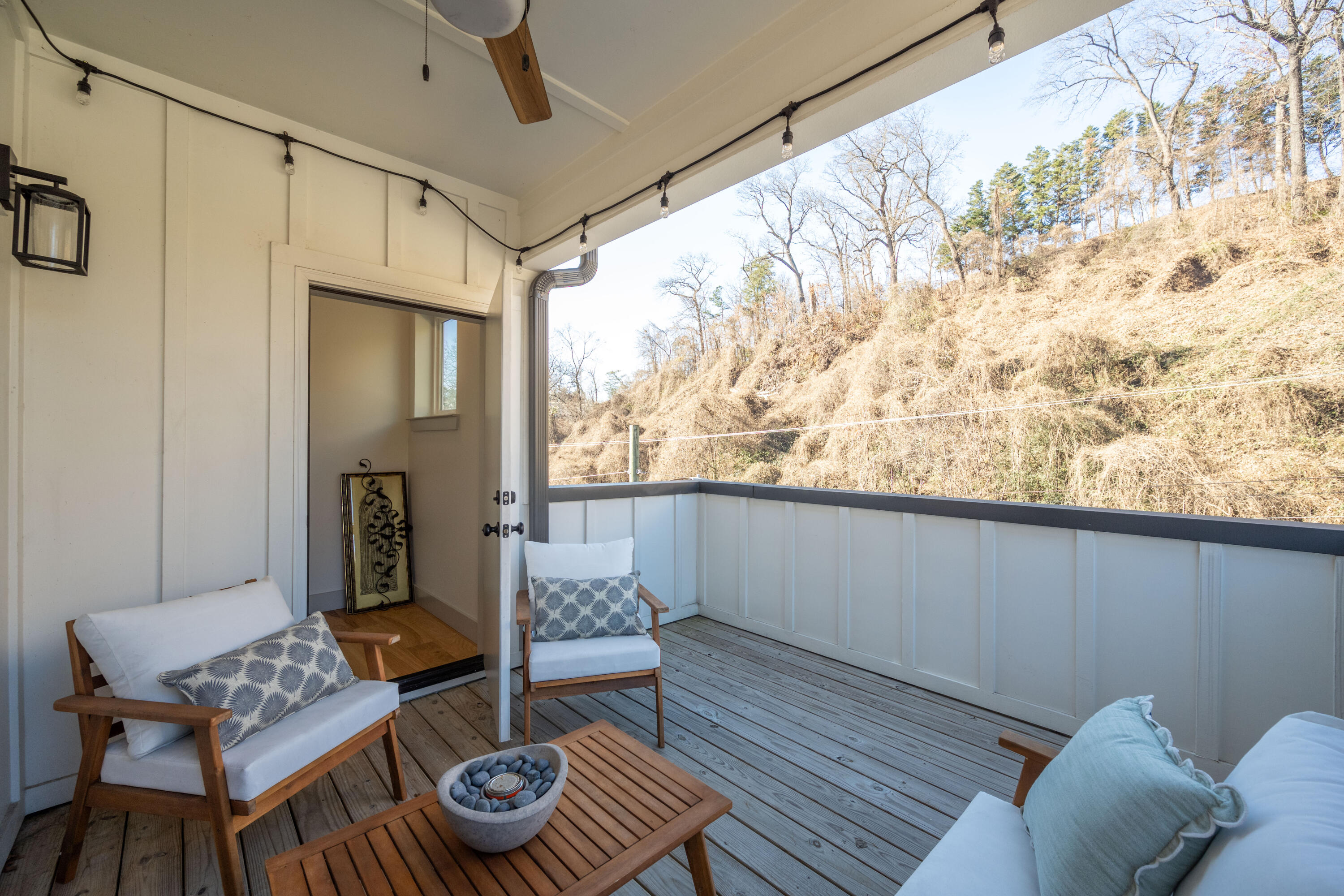 899 Cherokee Boulevard, 101