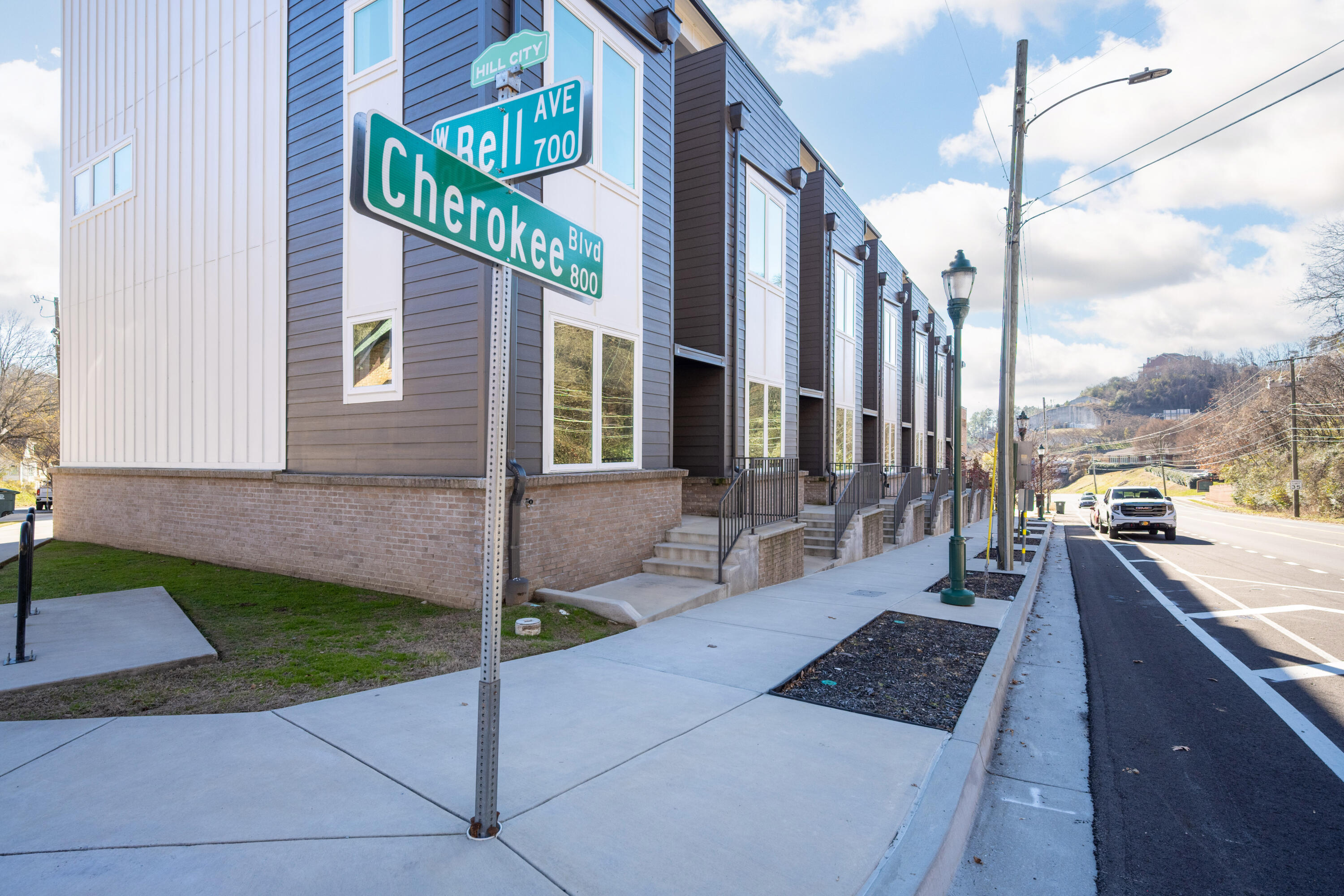 899 Cherokee Boulevard, 101