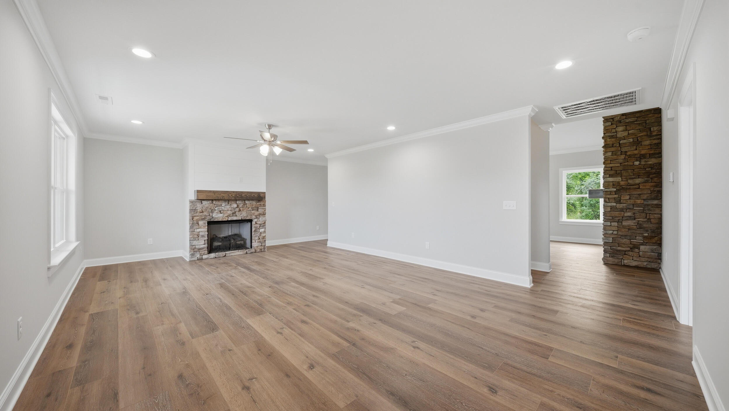 8076 Abraham Lane