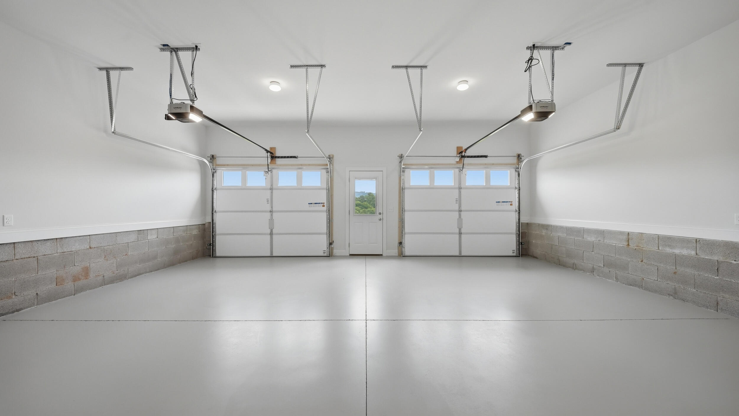 8076 Abraham Lane