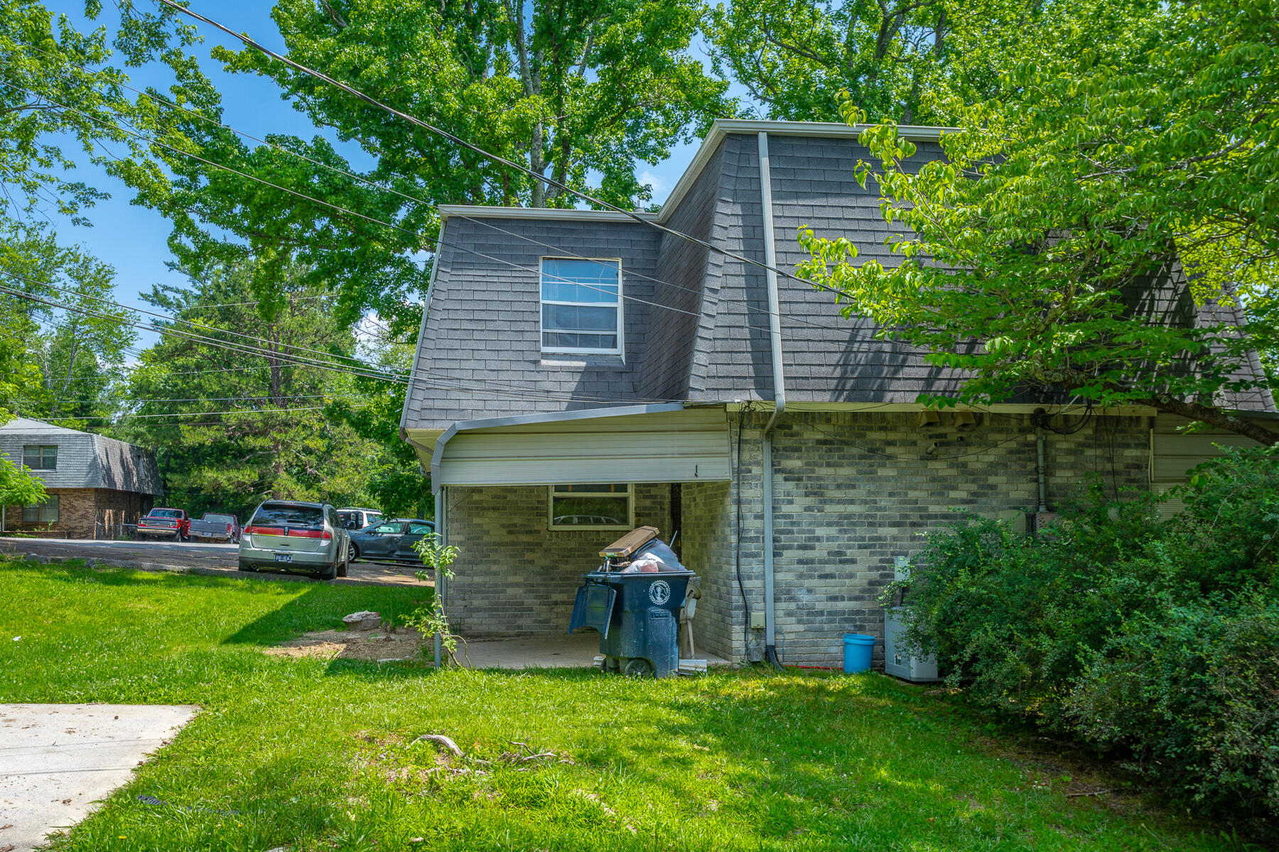 3634 Helen Lane