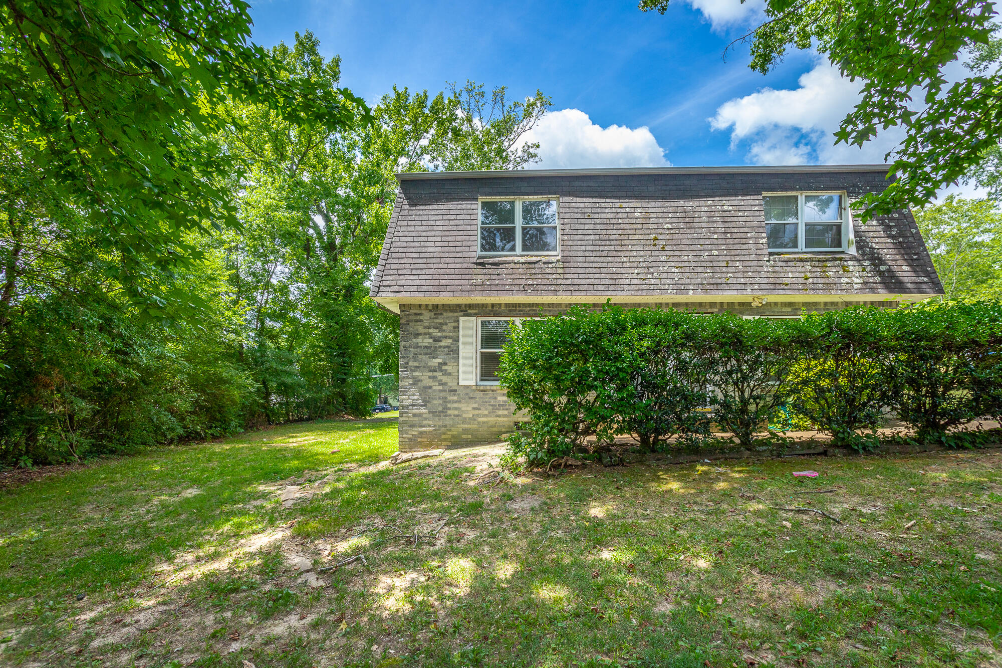 3634 Helen Lane