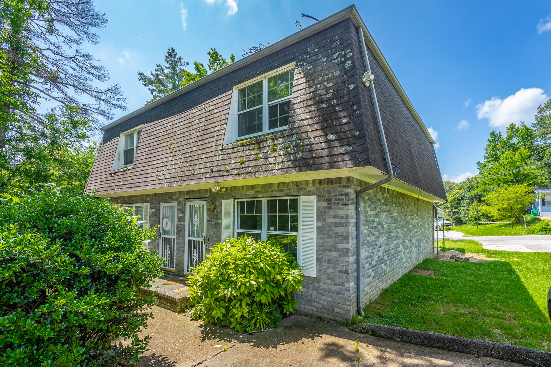 3634 Helen Lane