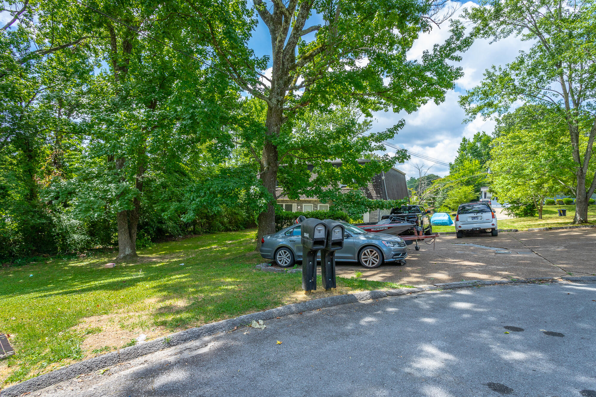 3634 Helen Lane
