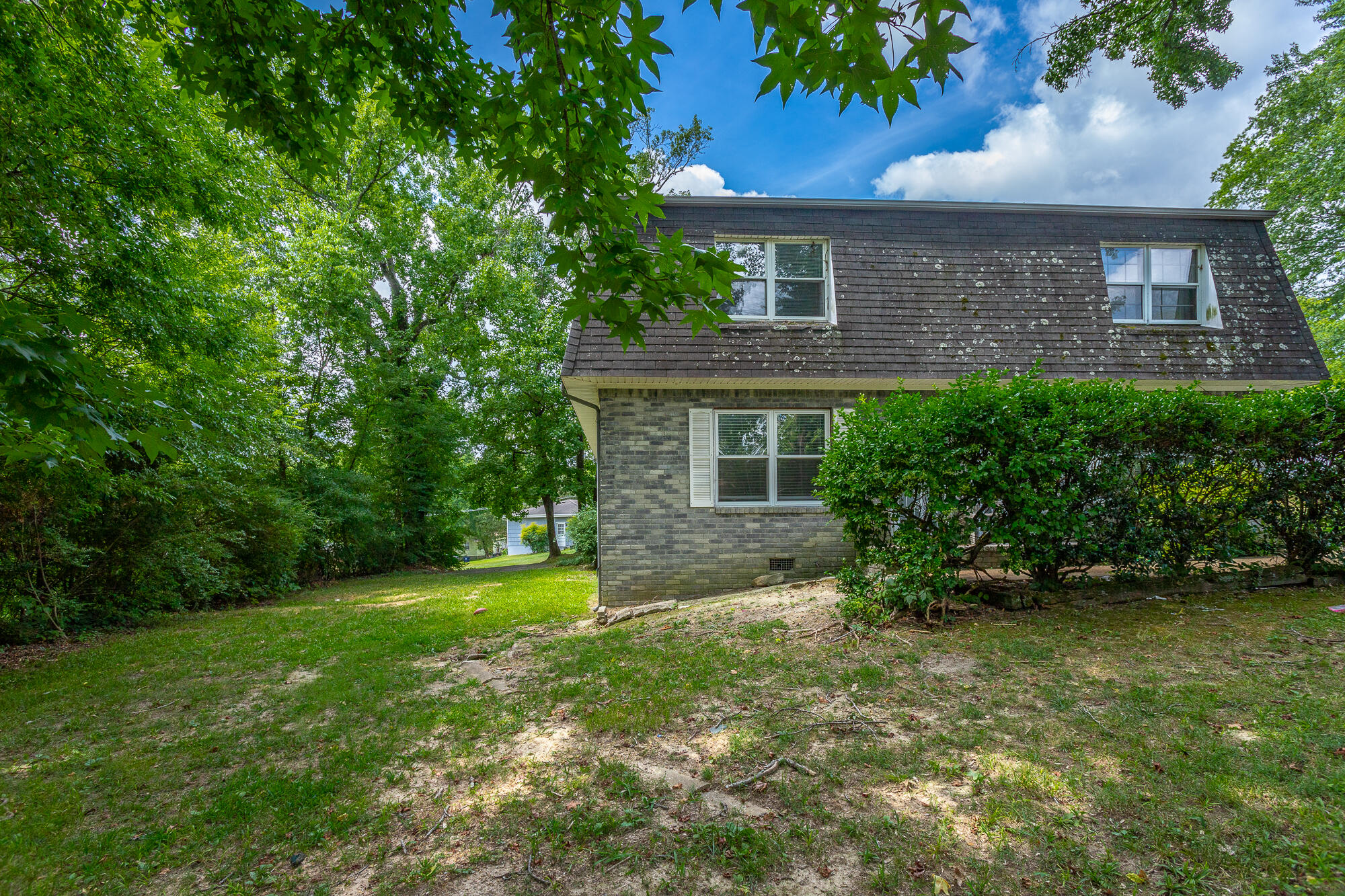 3634 Helen Lane